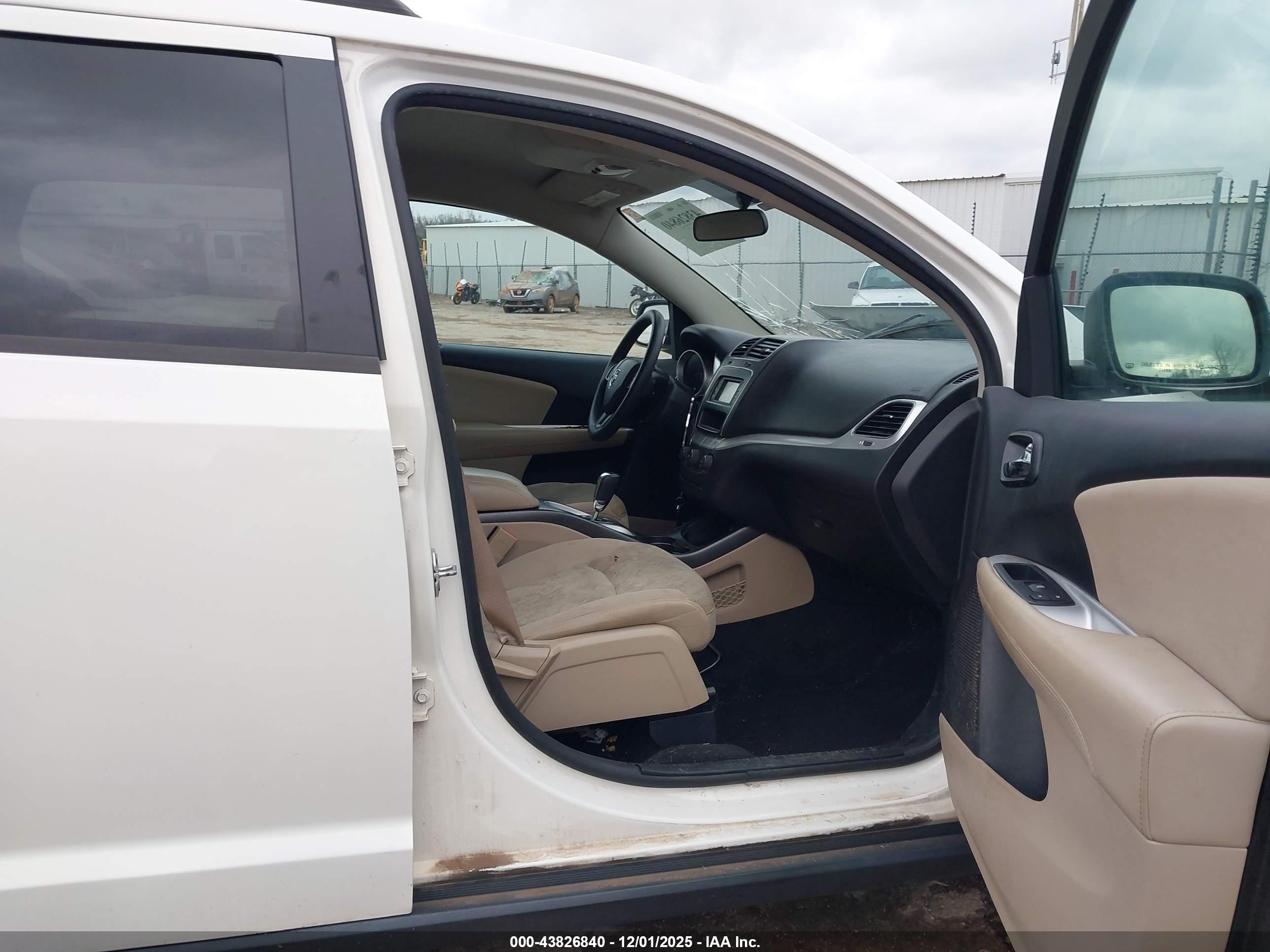 DODGE JOURNEY image 5
