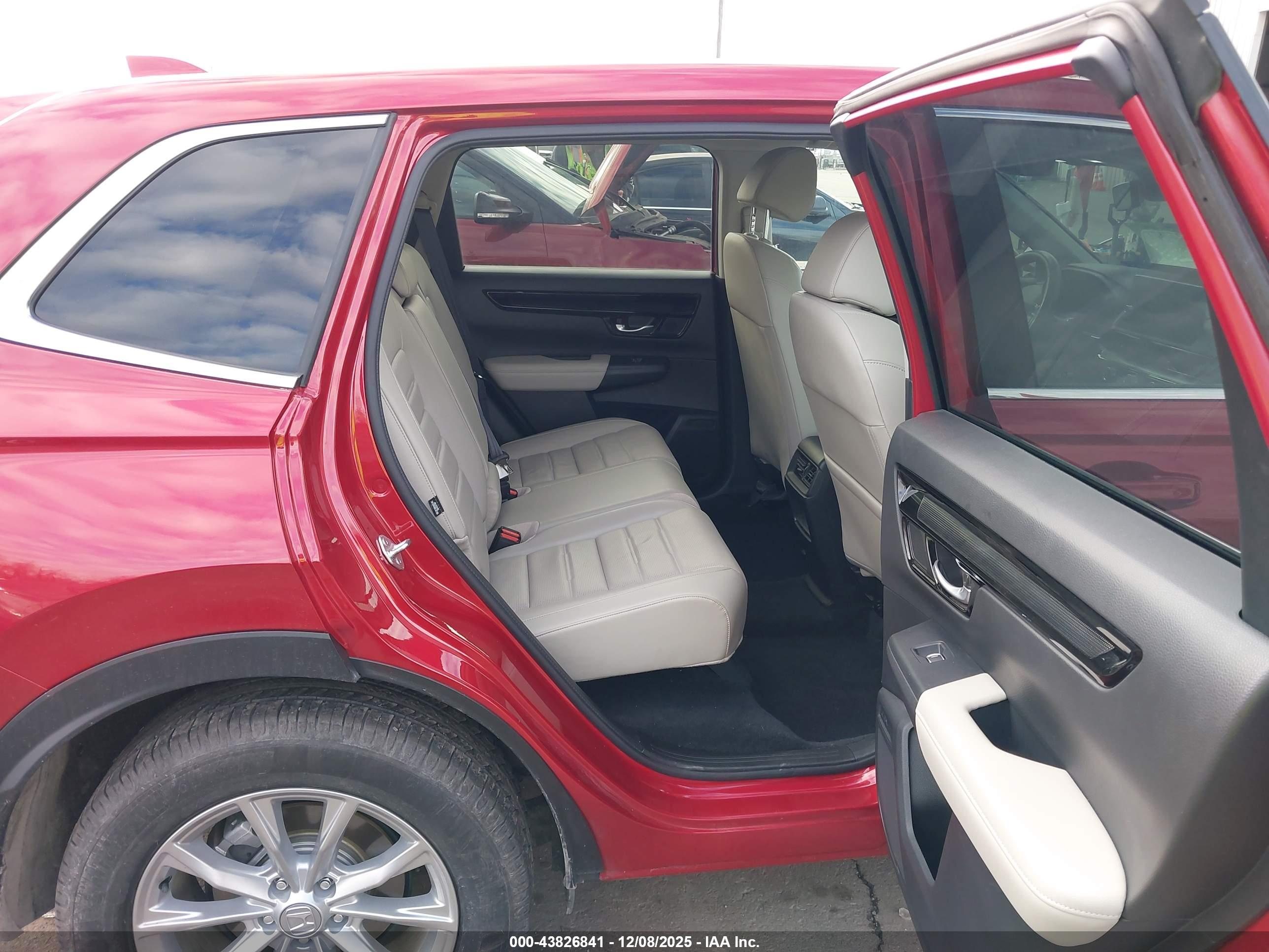 HONDA CR-V image 8