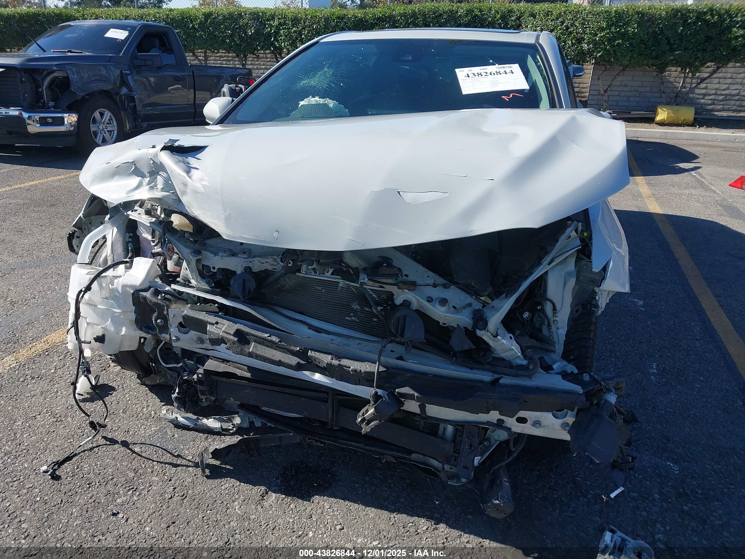 TOYOTA CAMRY image 6