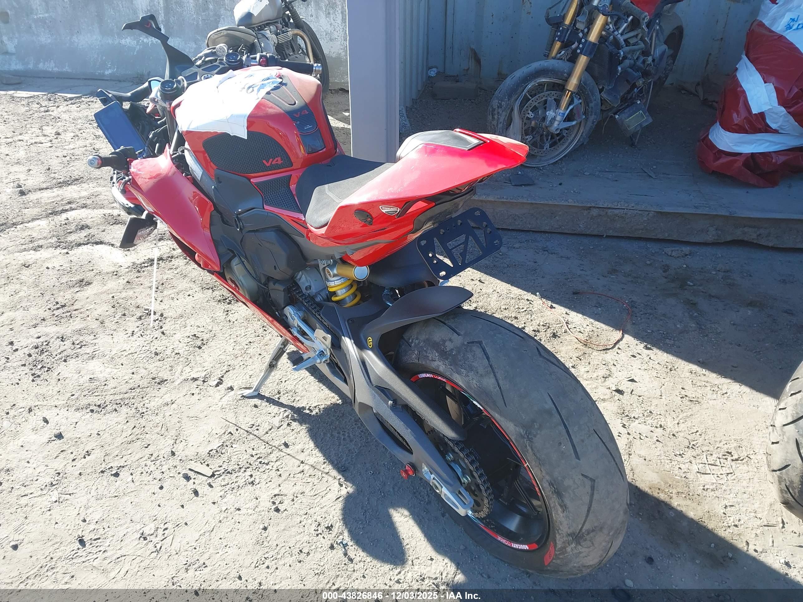 DUCATI PANIGALE image 3