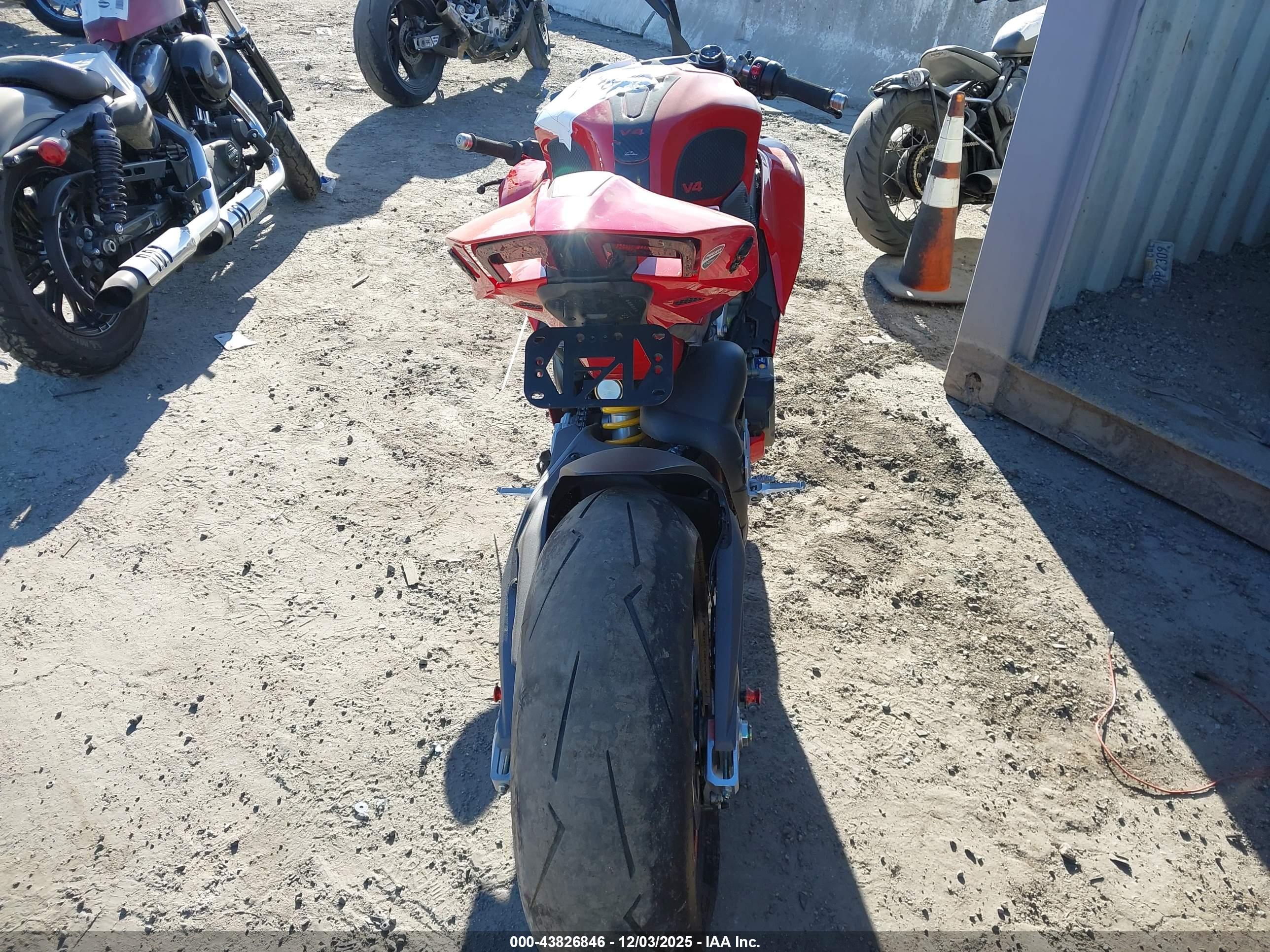 DUCATI PANIGALE image 6