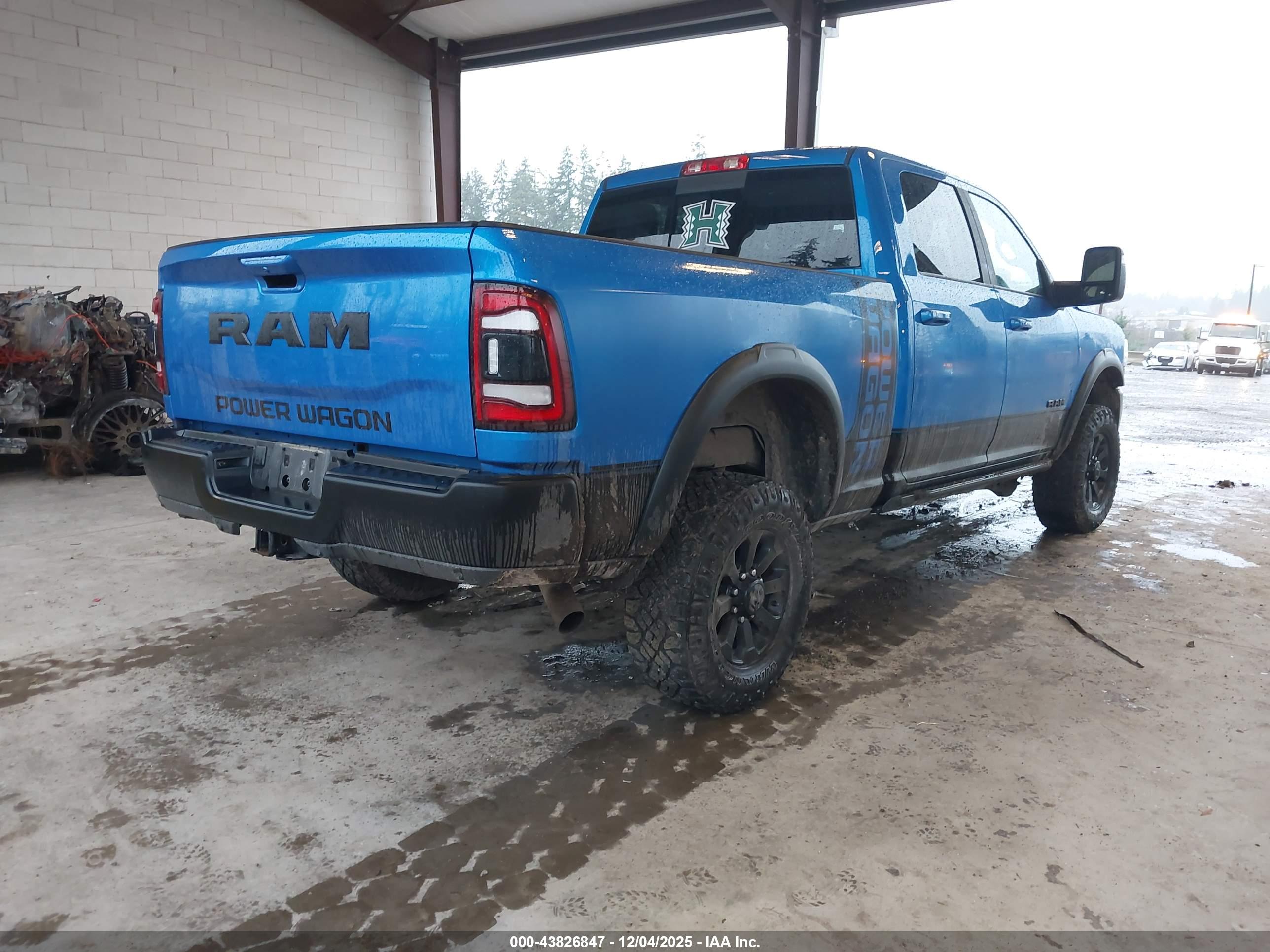 RAM 2500 image 4