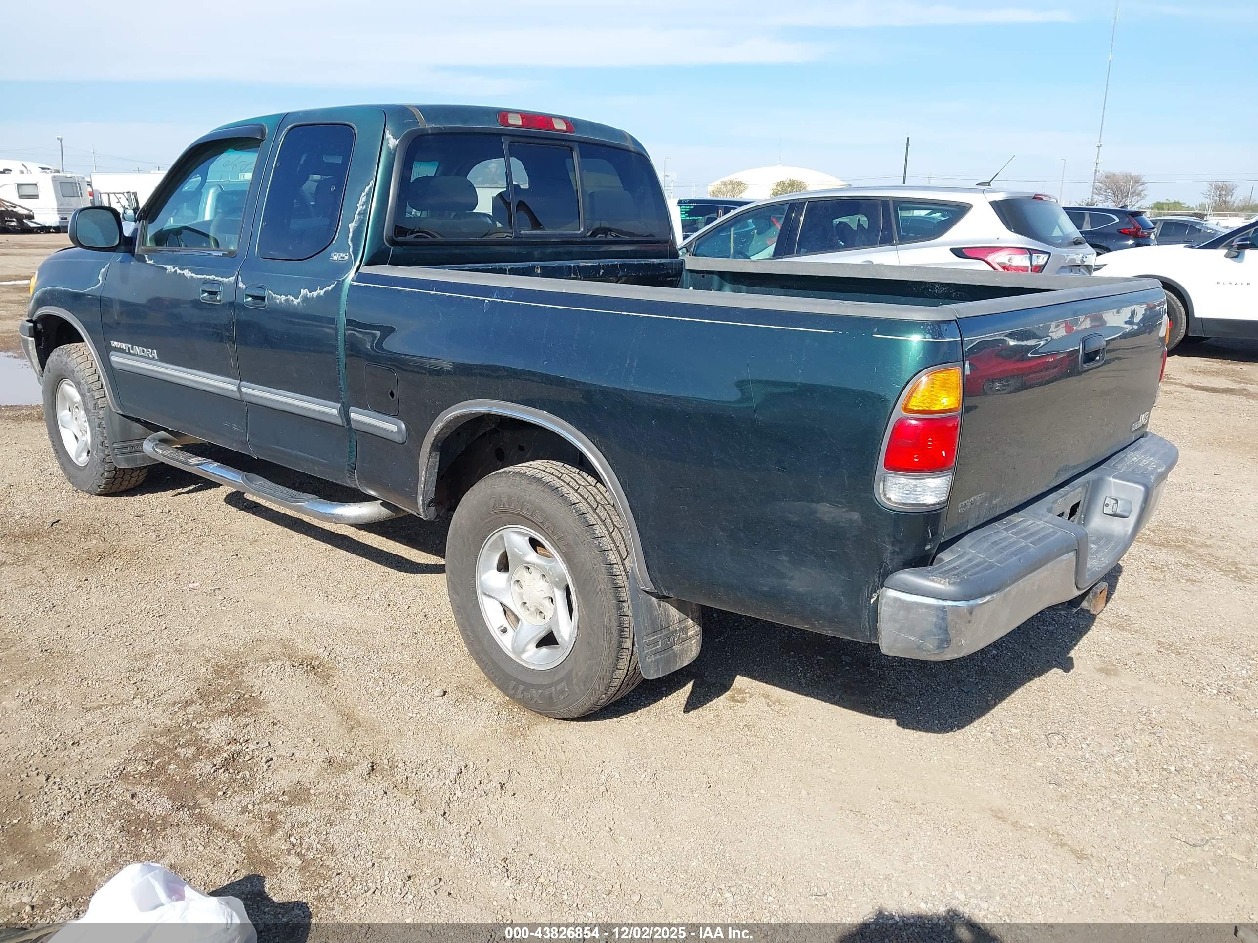 TOYOTA TUNDRA image 3