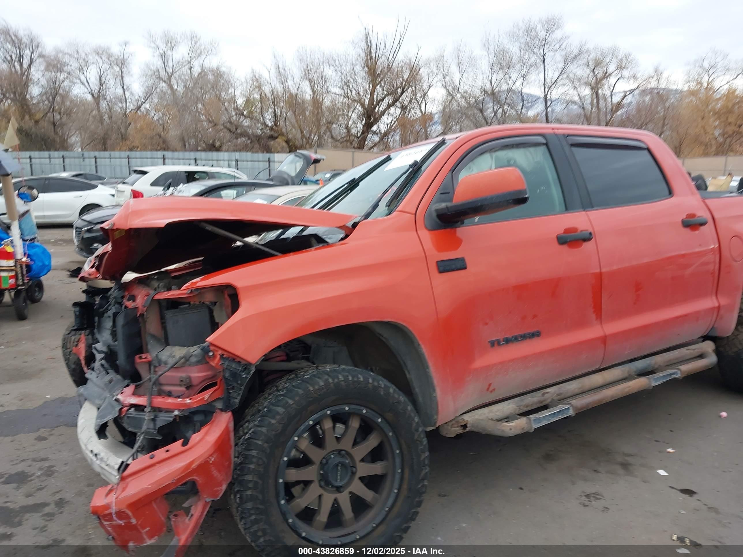 TOYOTA TUNDRA image 6