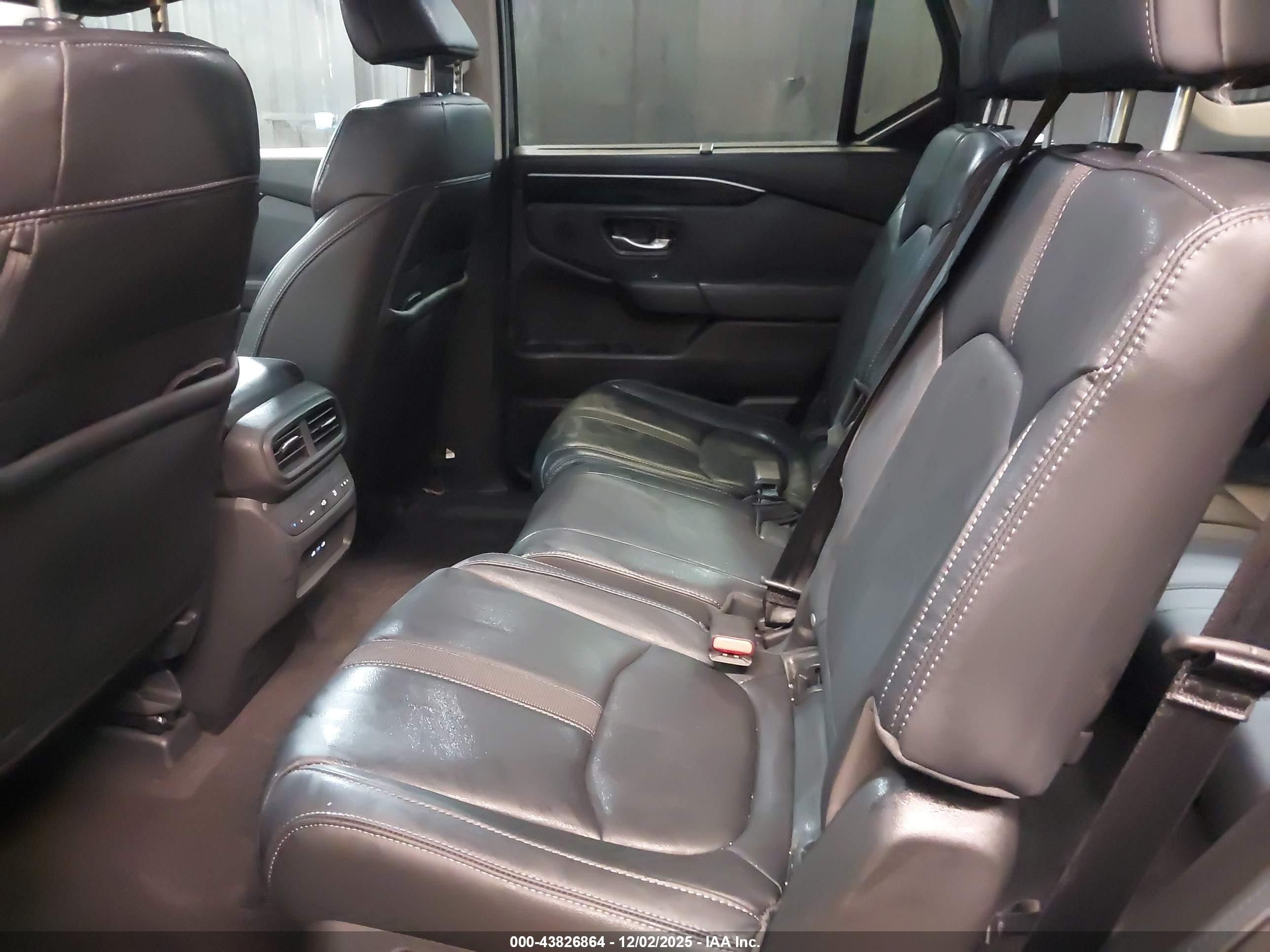 HONDA PILOT image 8