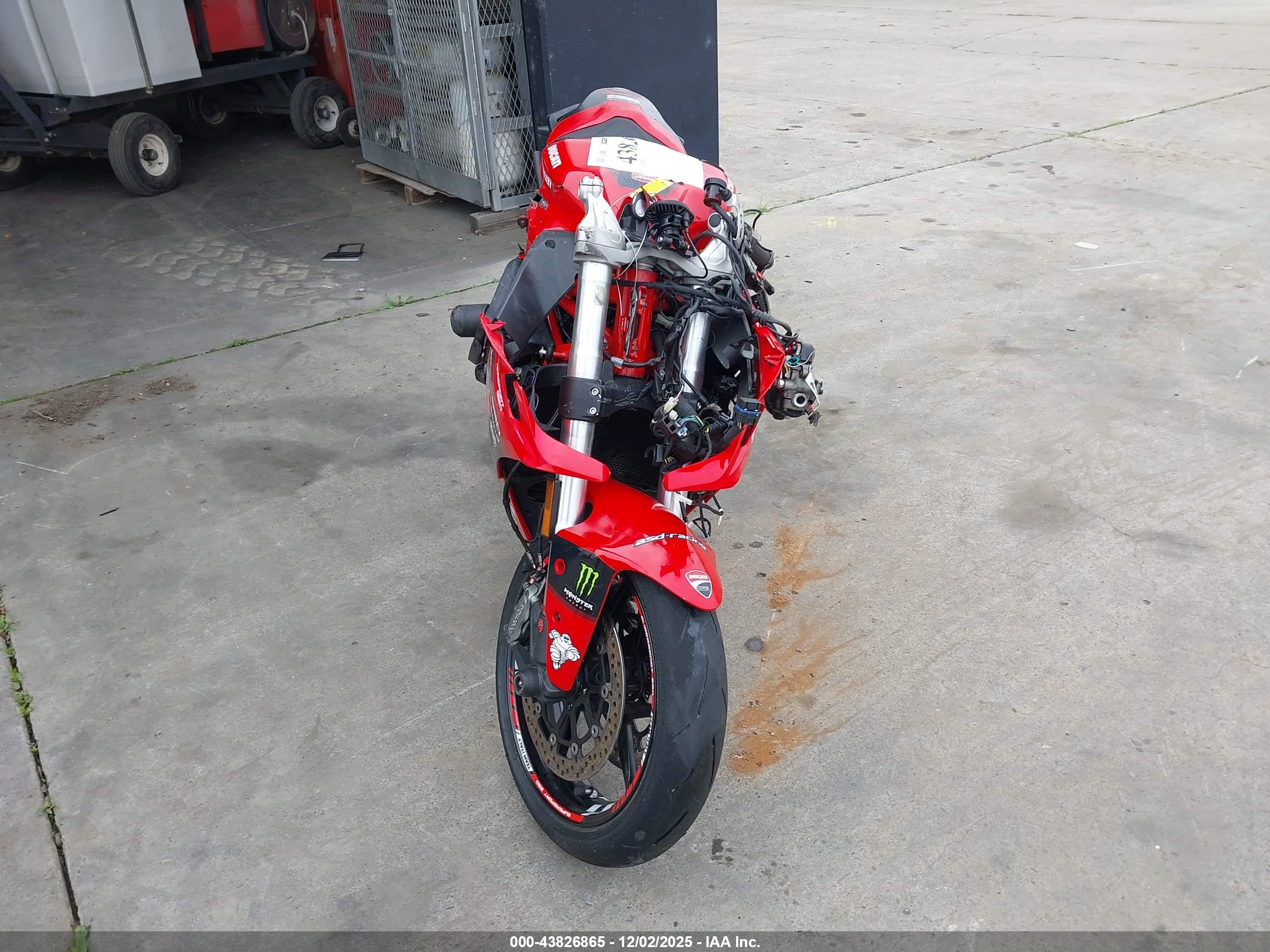 DUCATI SUPERSPORT image 5