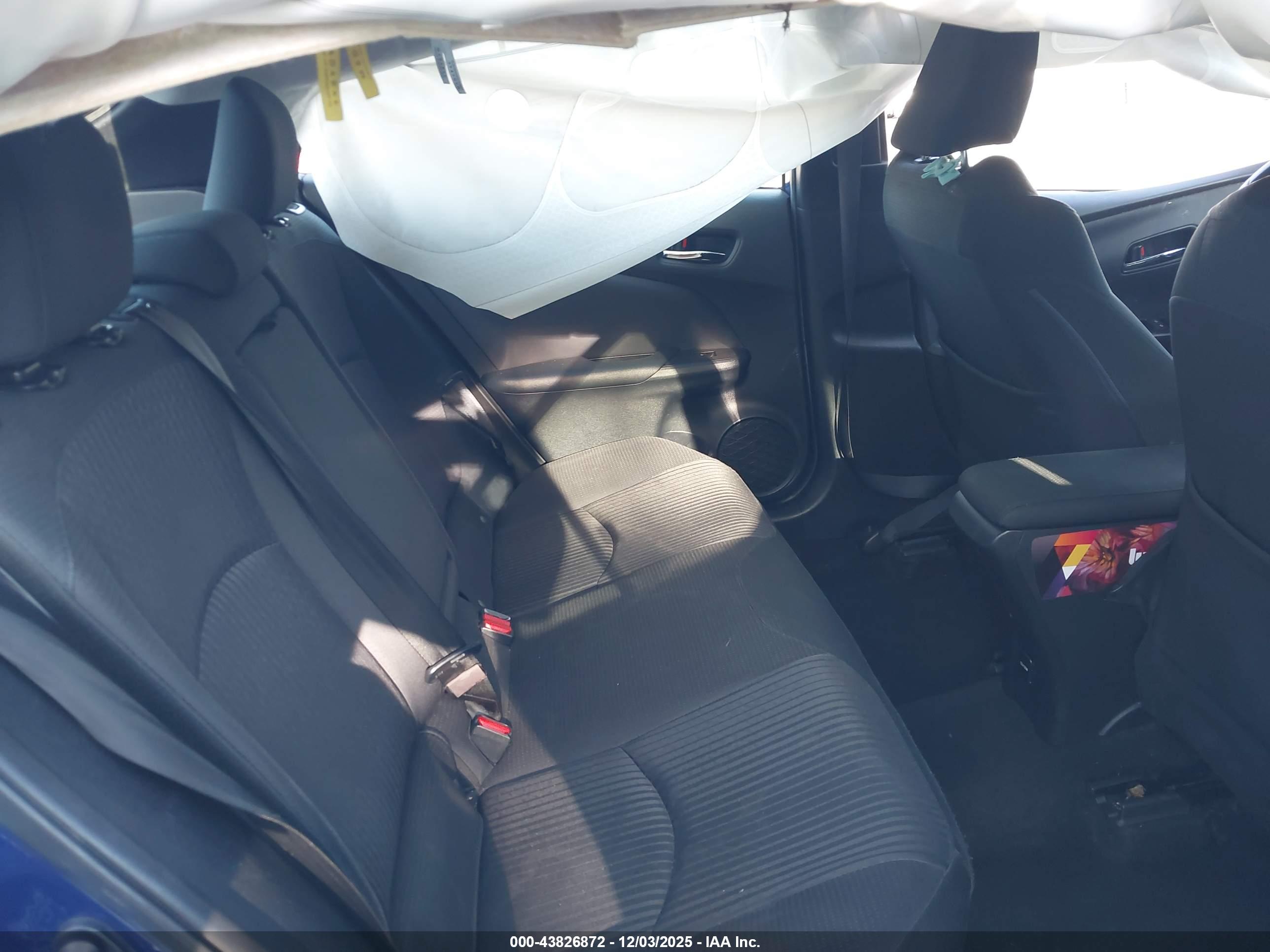 TOYOTA PRIUS image 8