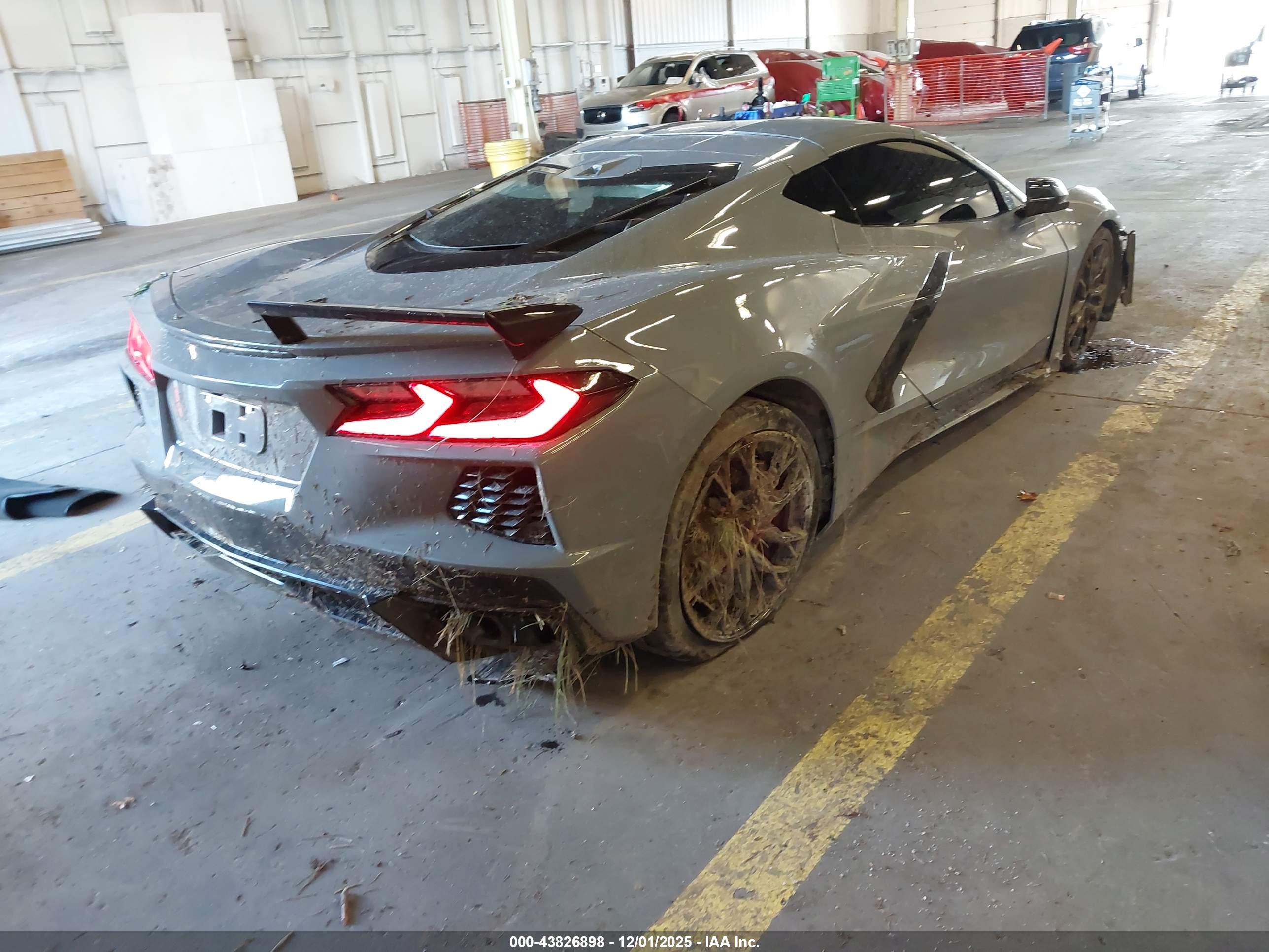 CHEVROLET CORVETTE image 4
