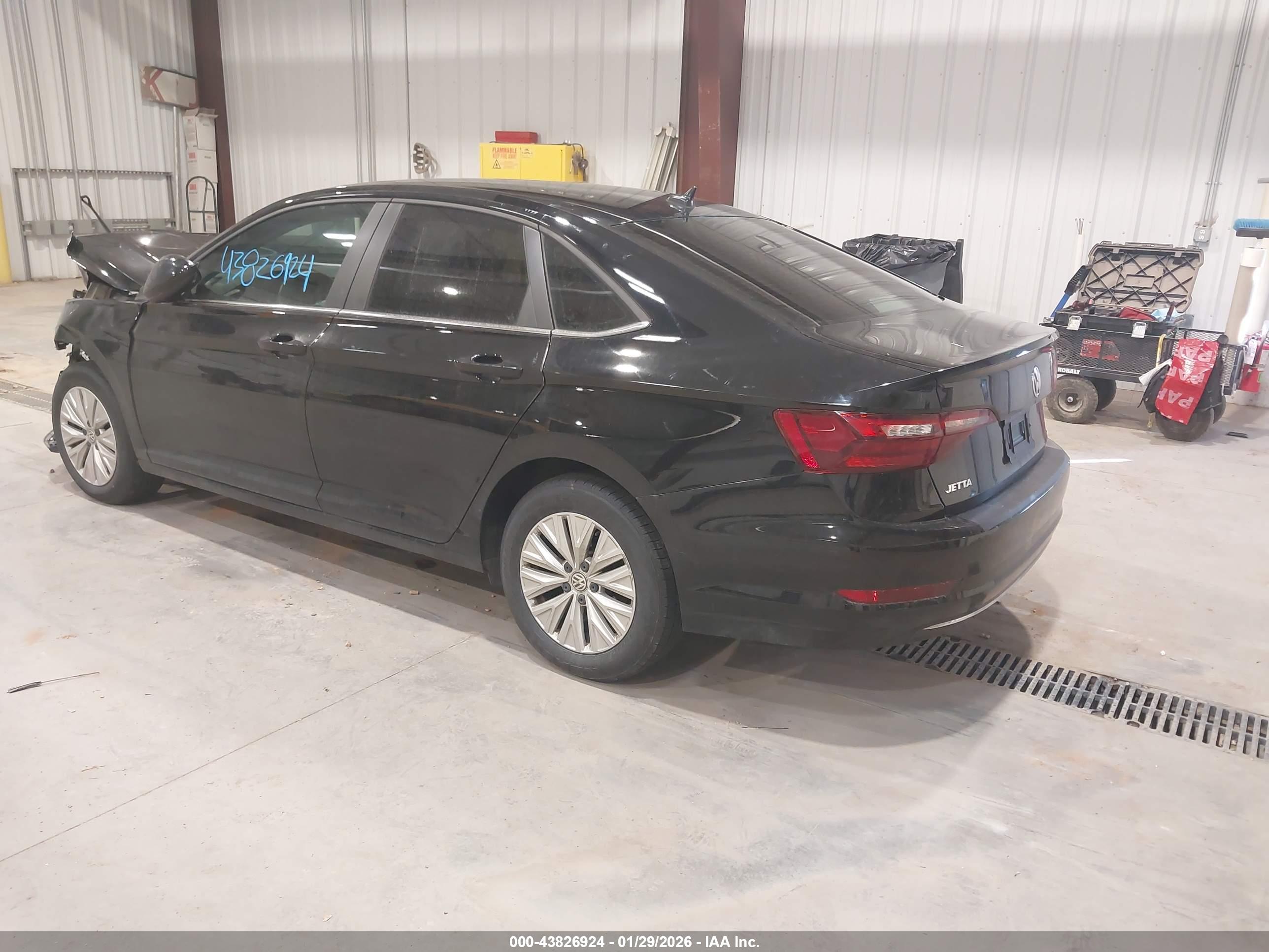 VOLKSWAGEN JETTA image 3