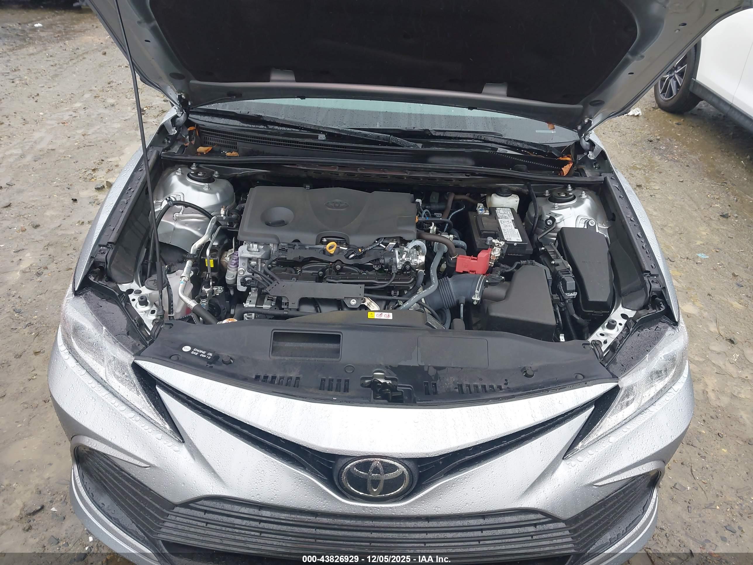 TOYOTA CAMRY image 10