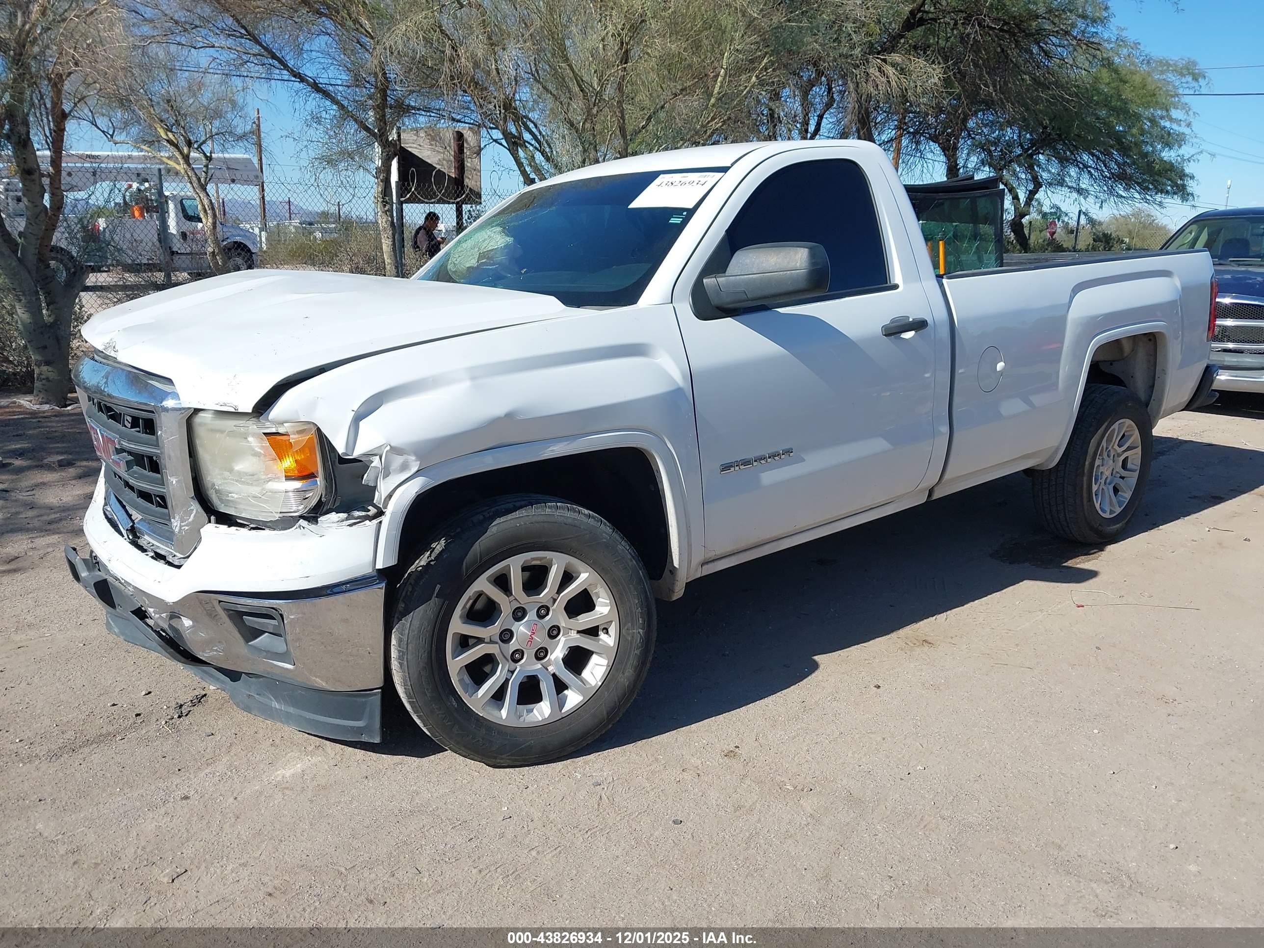 GMC SIERRA image 2