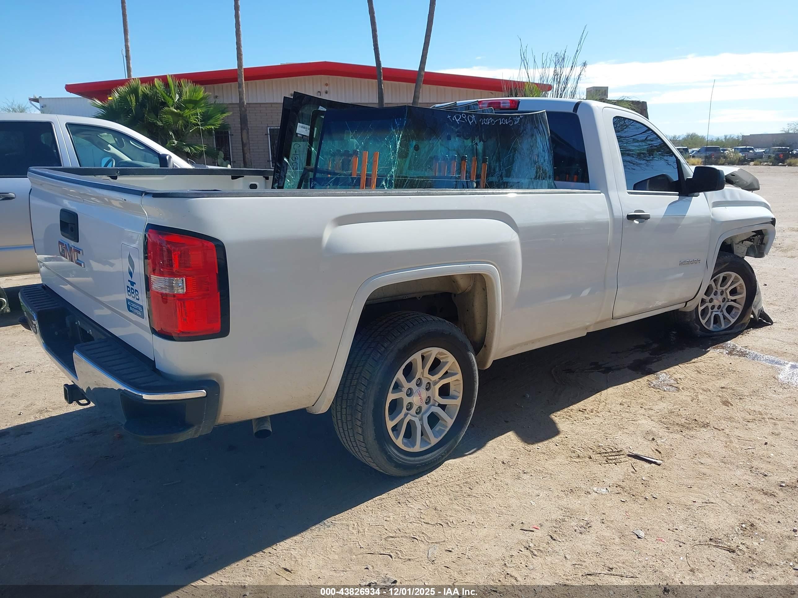 GMC SIERRA image 4