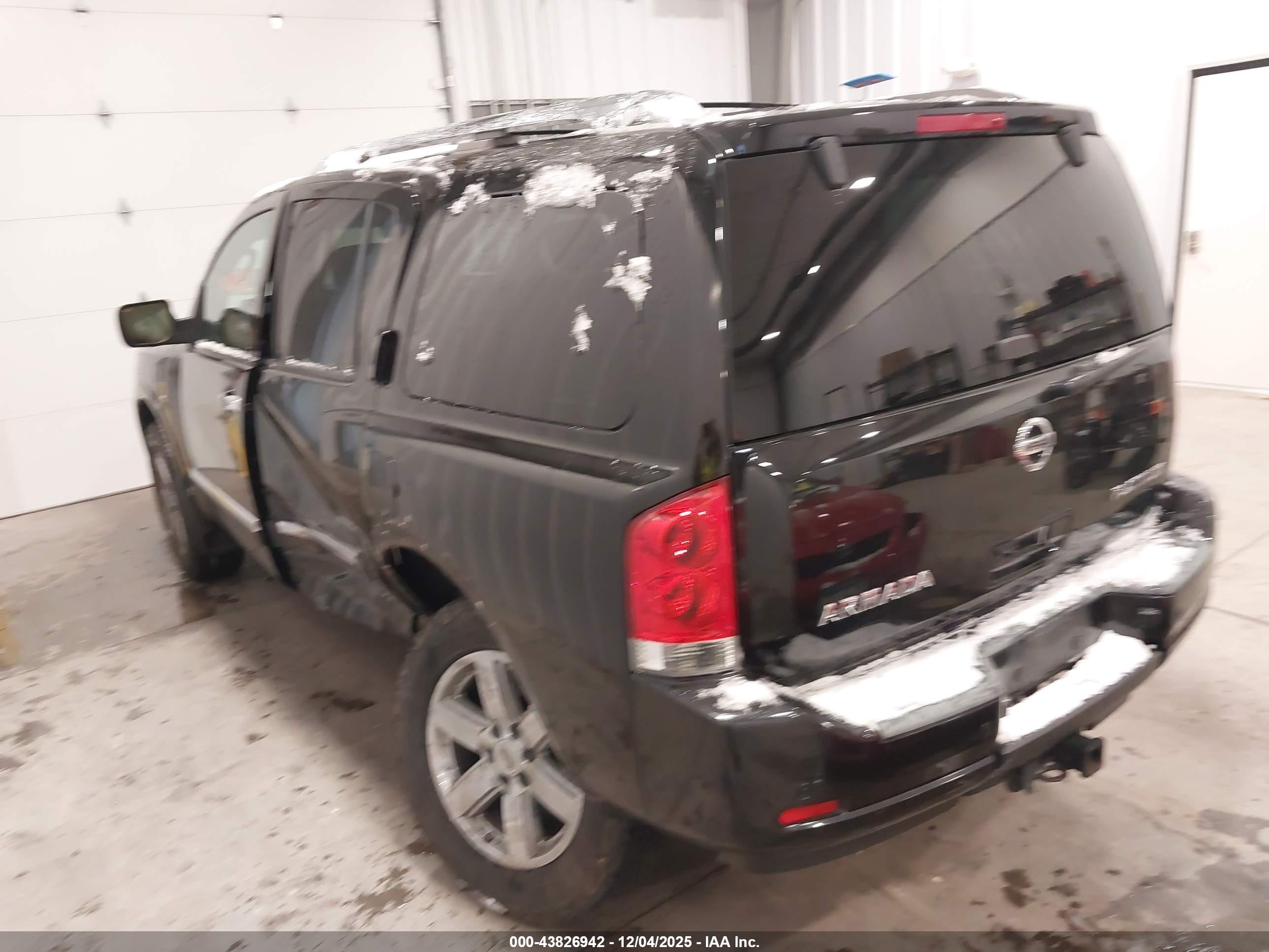 NISSAN ARMADA image 3