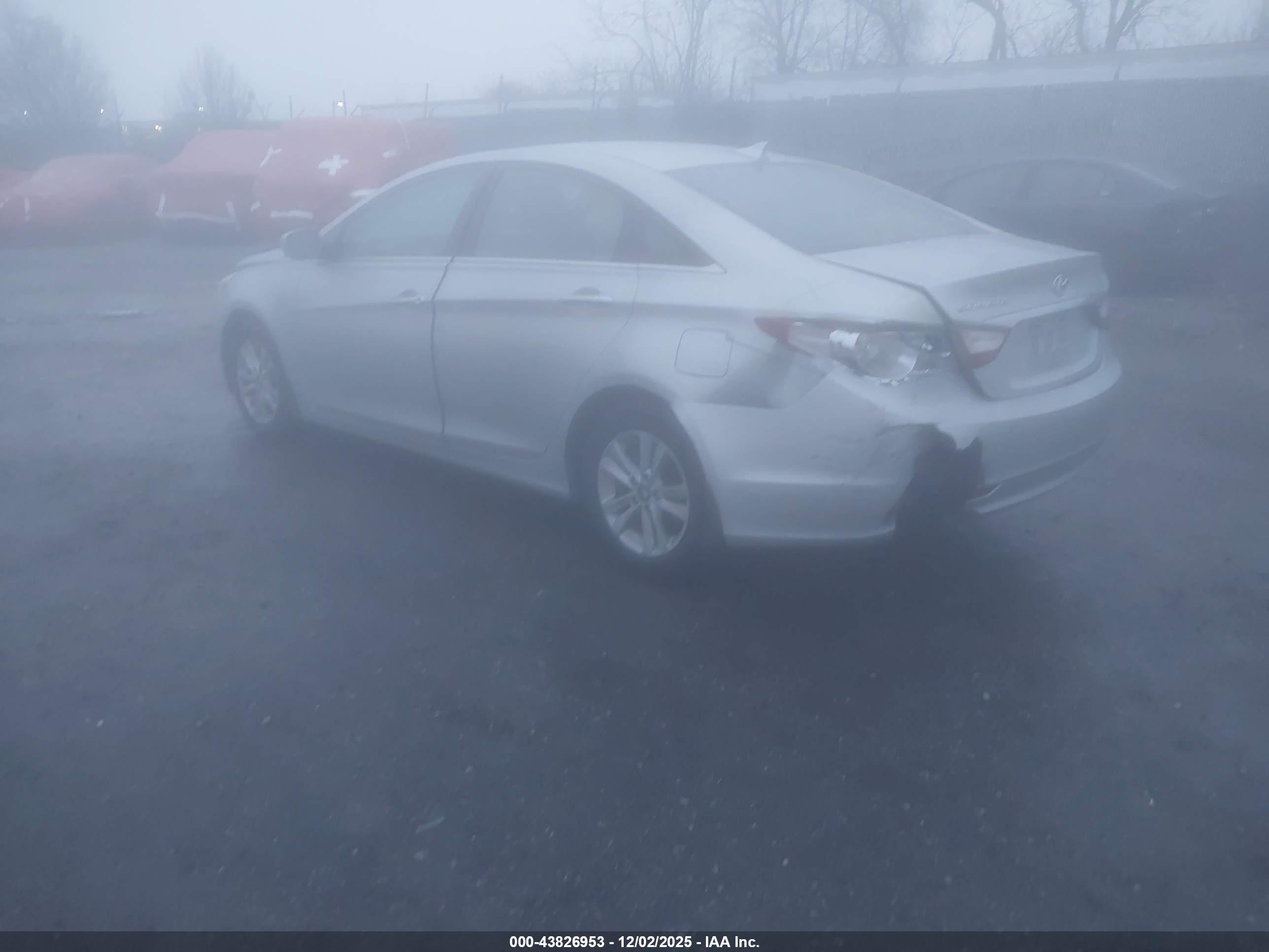 HYUNDAI SONATA image 3