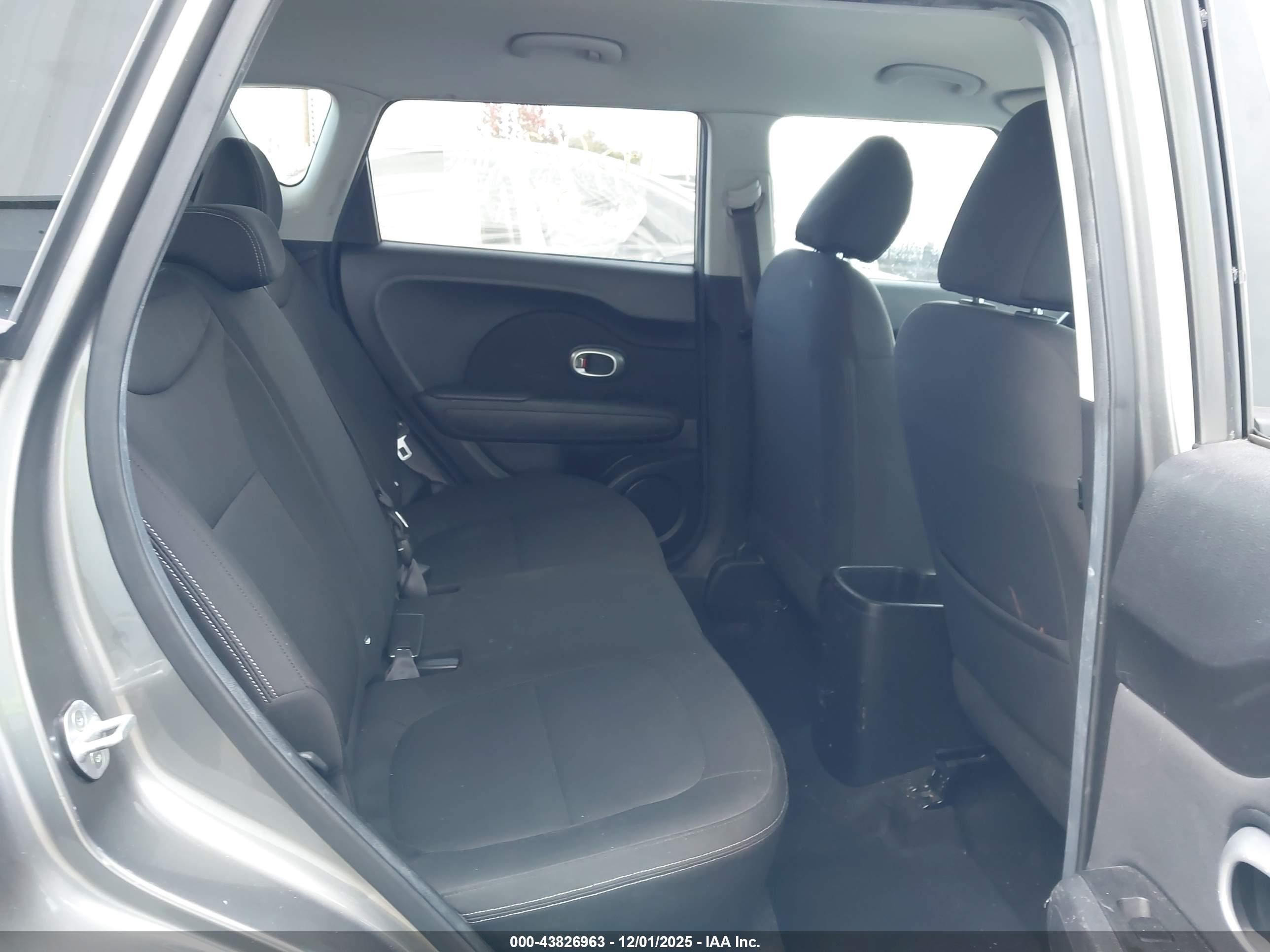 KIA SOUL image 8