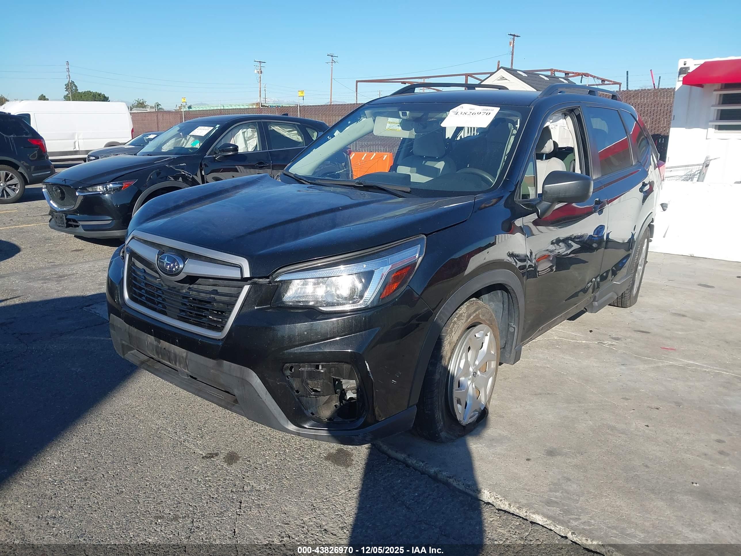 SUBARU FORESTER image 2