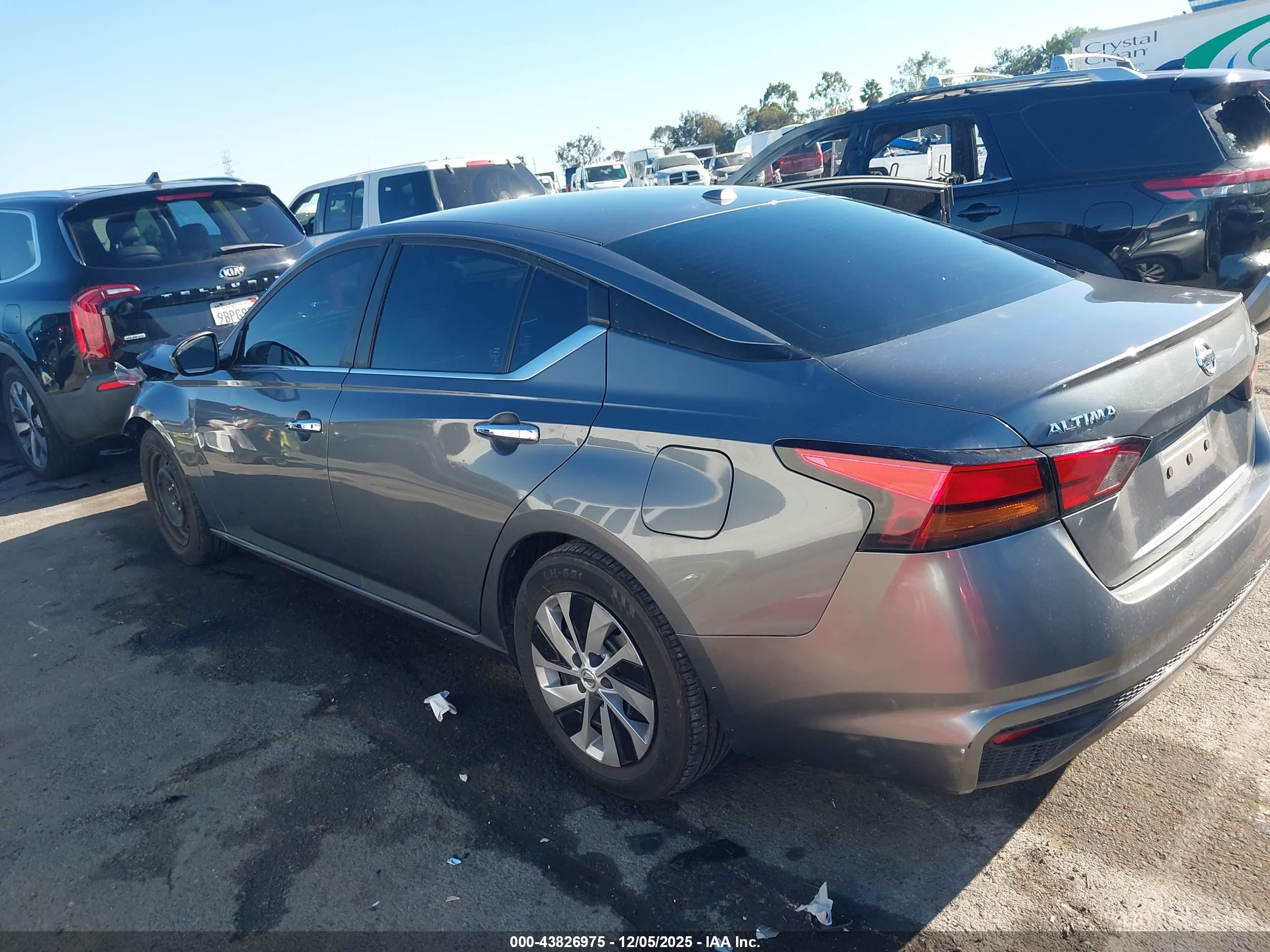 NISSAN ALTIMA image 3