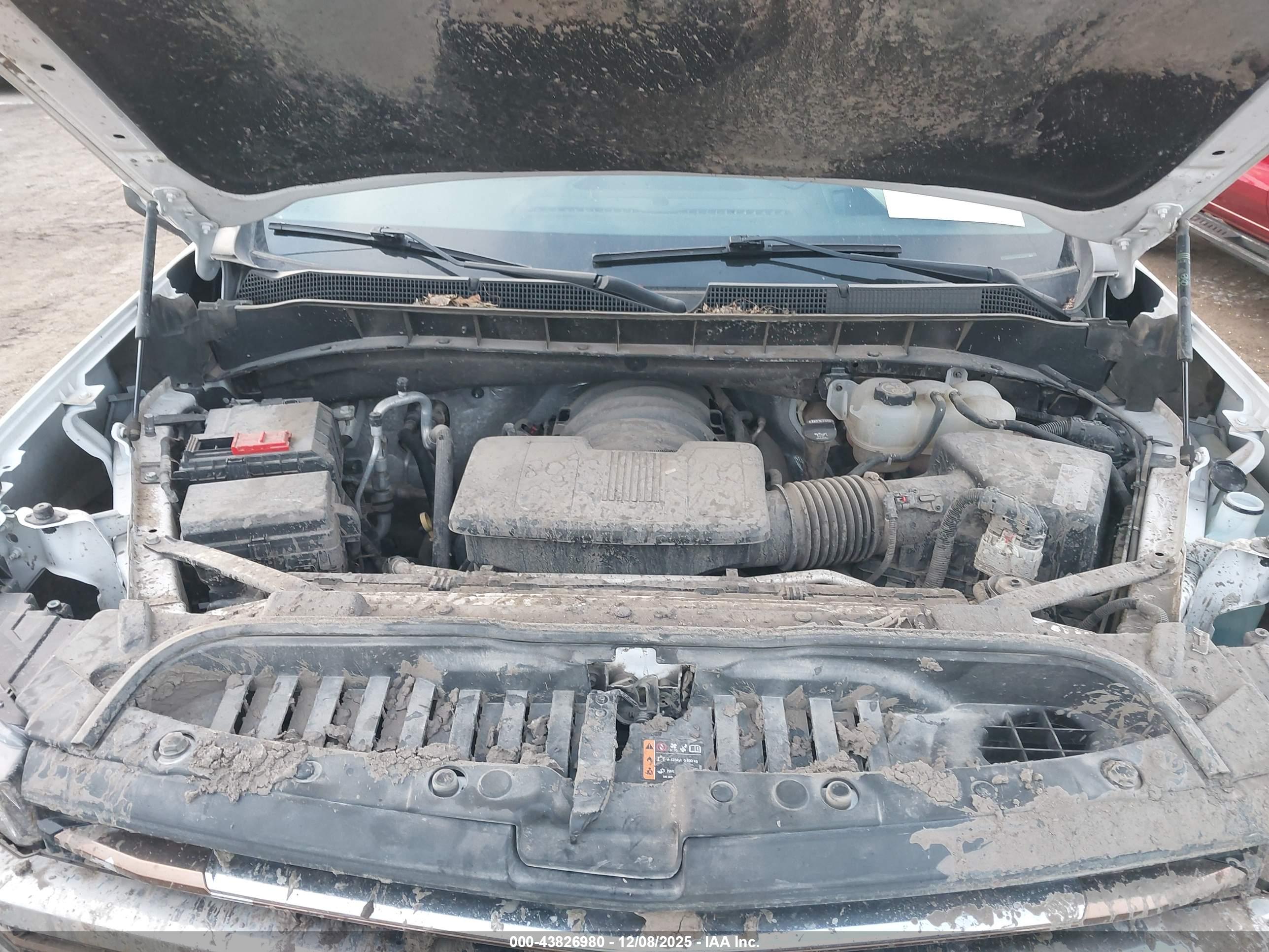 CHEVROLET SILVERADO image 10