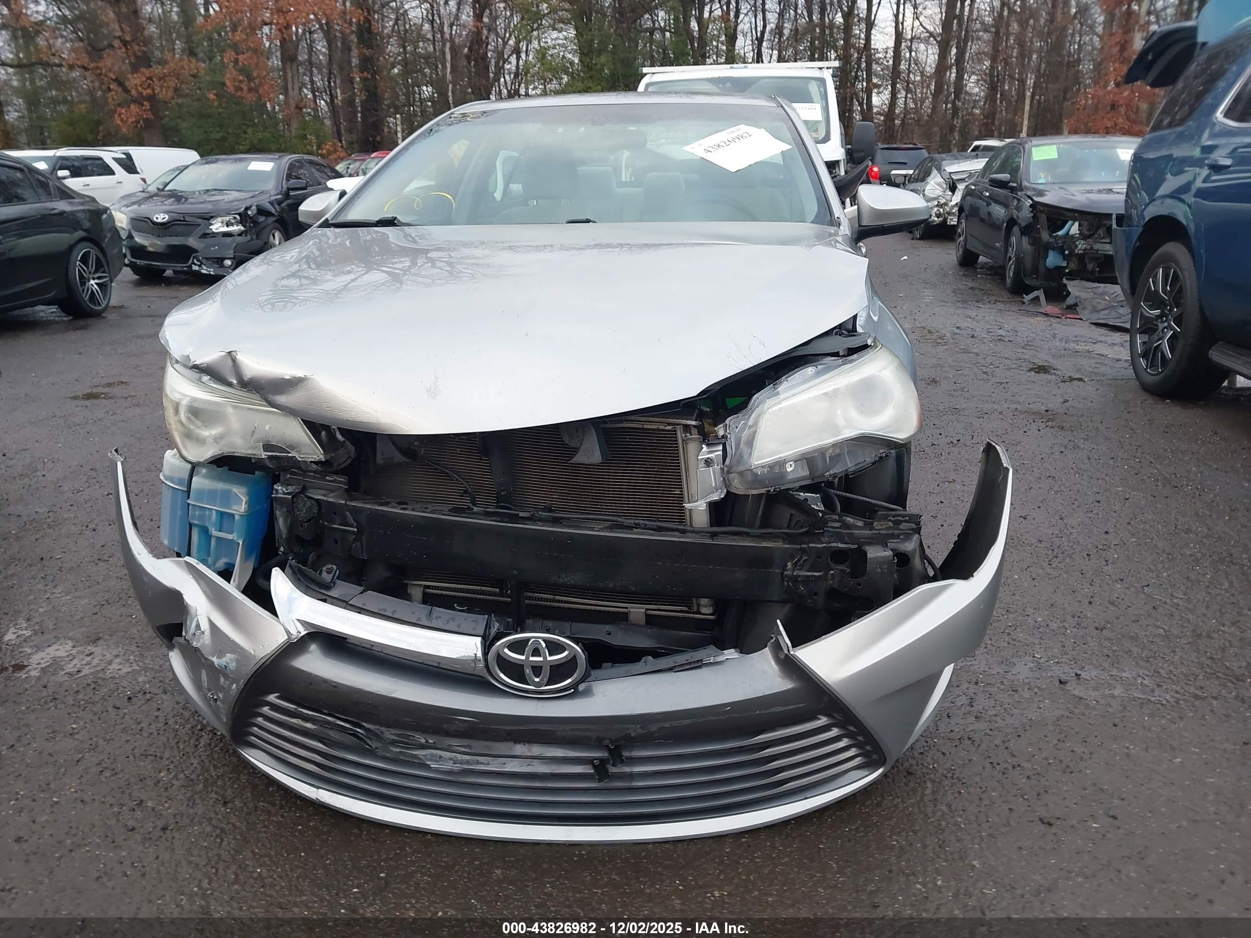 TOYOTA CAMRY image 6