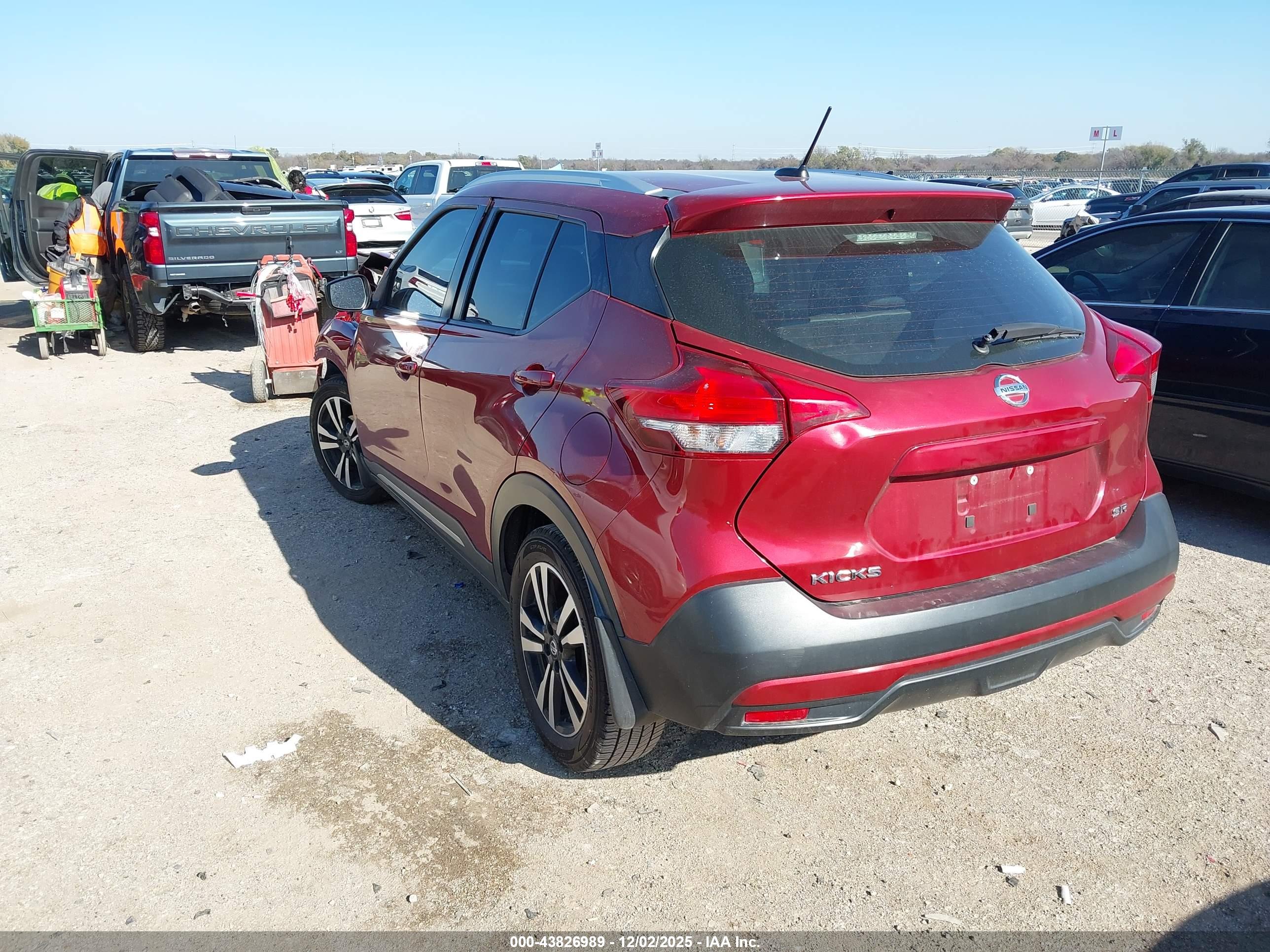 NISSAN KICKS image 3