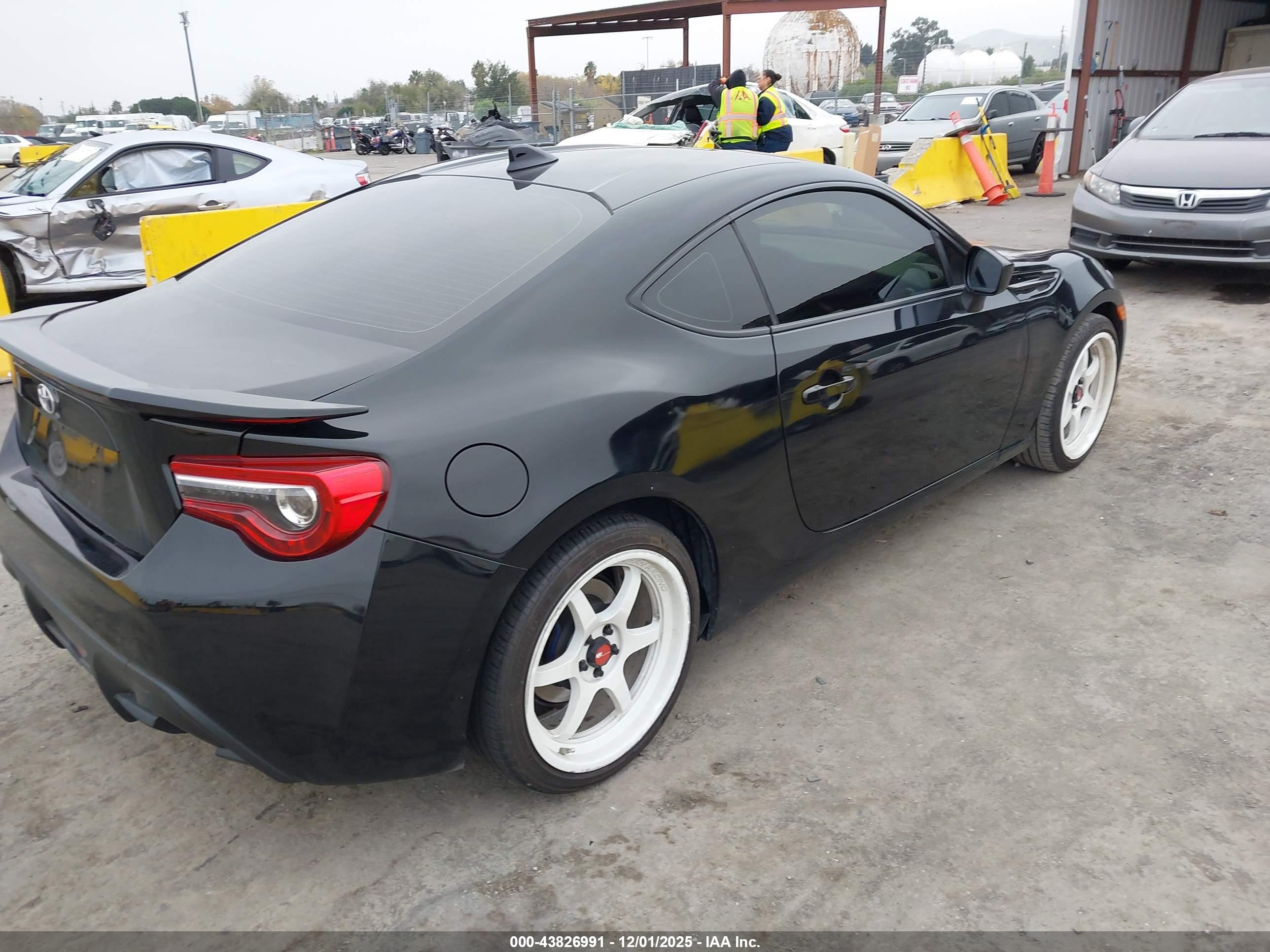 TOYOTA 86 image 4