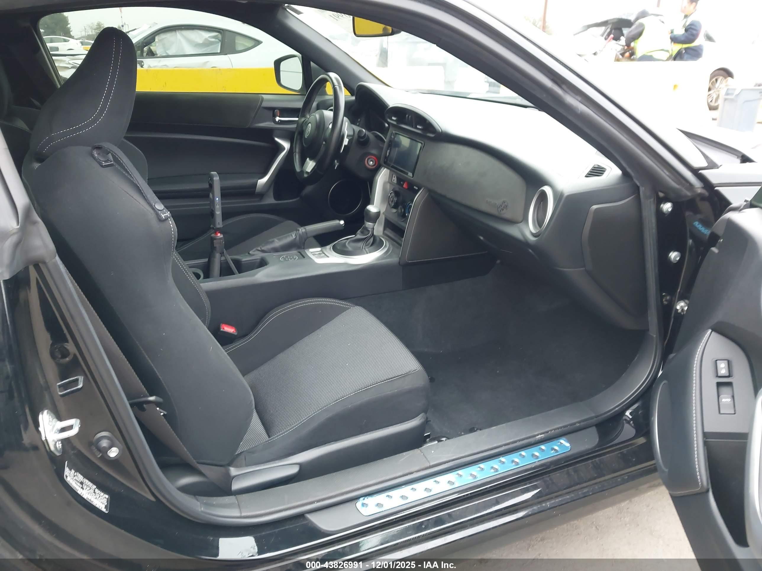 TOYOTA 86 image 5