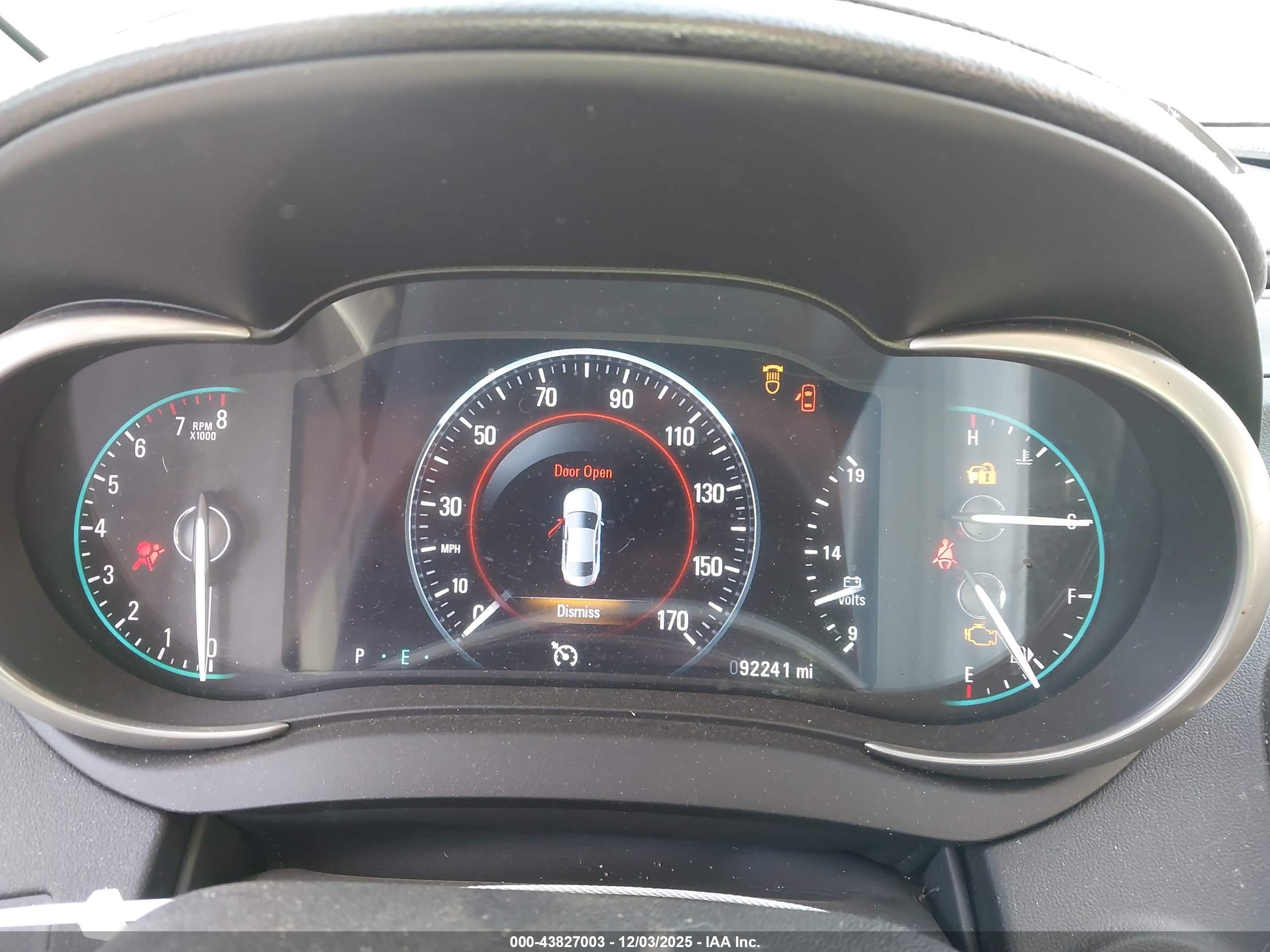BUICK LACROSSE image 7