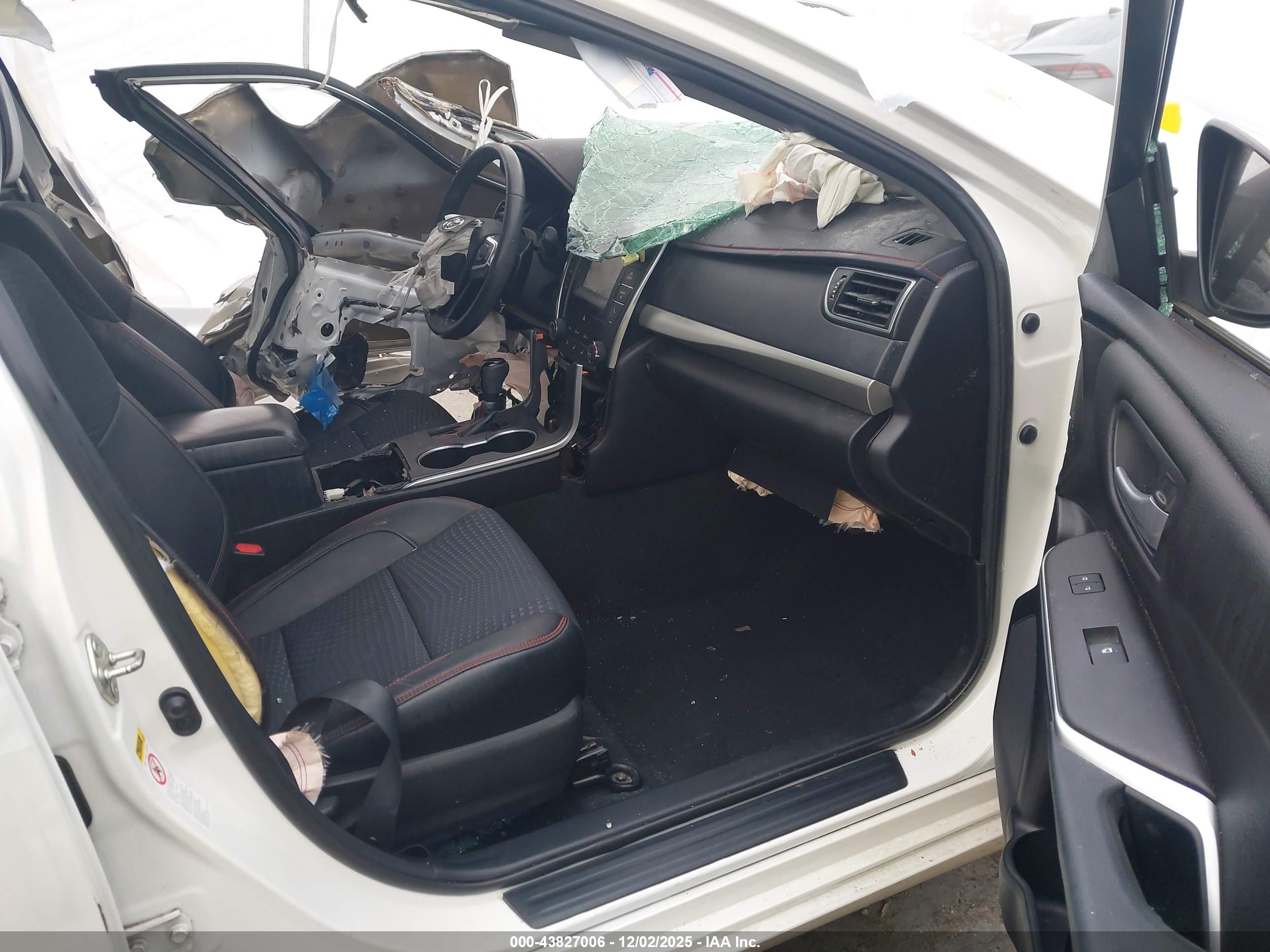 TOYOTA CAMRY image 5