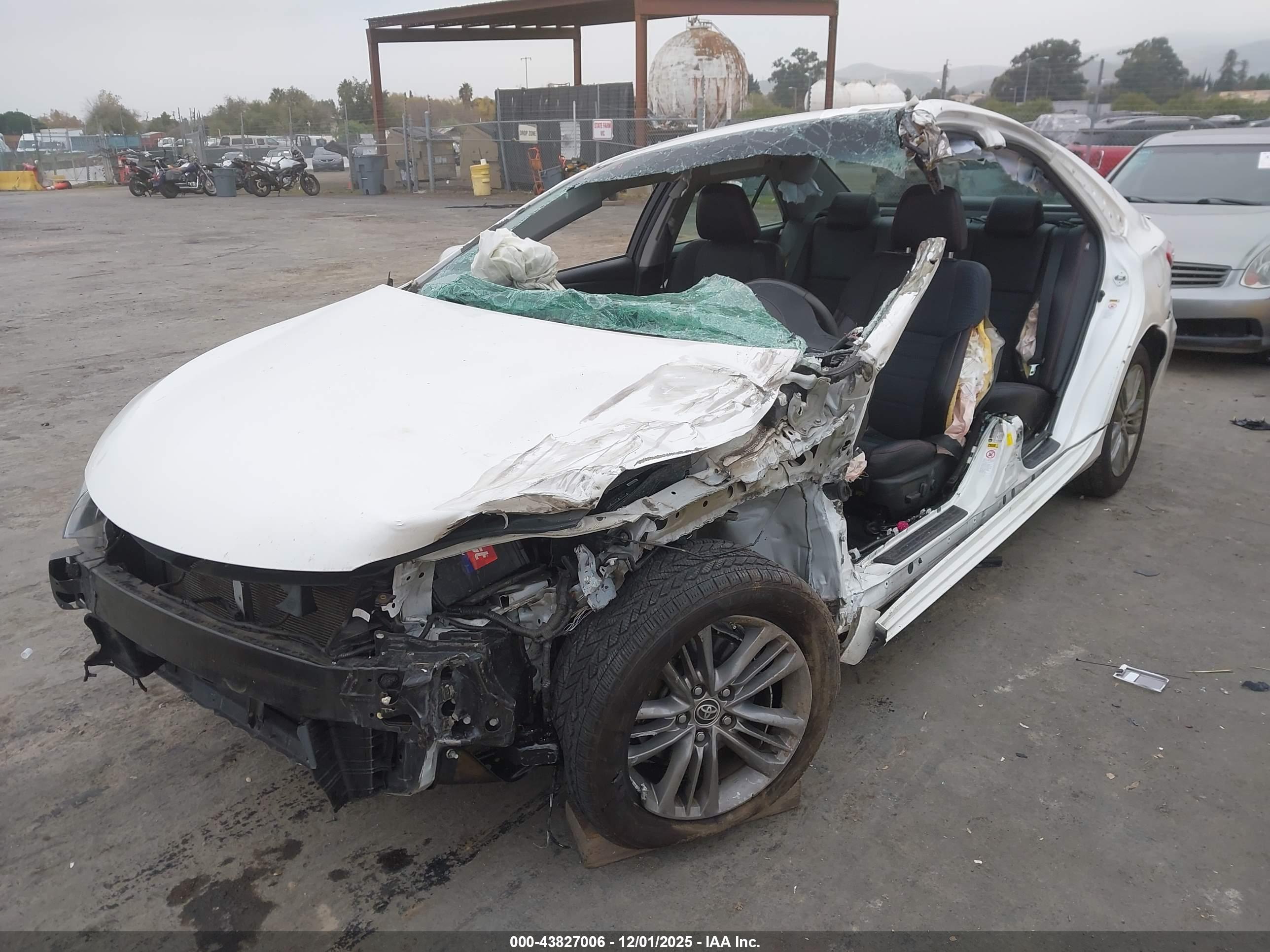 TOYOTA CAMRY image 6