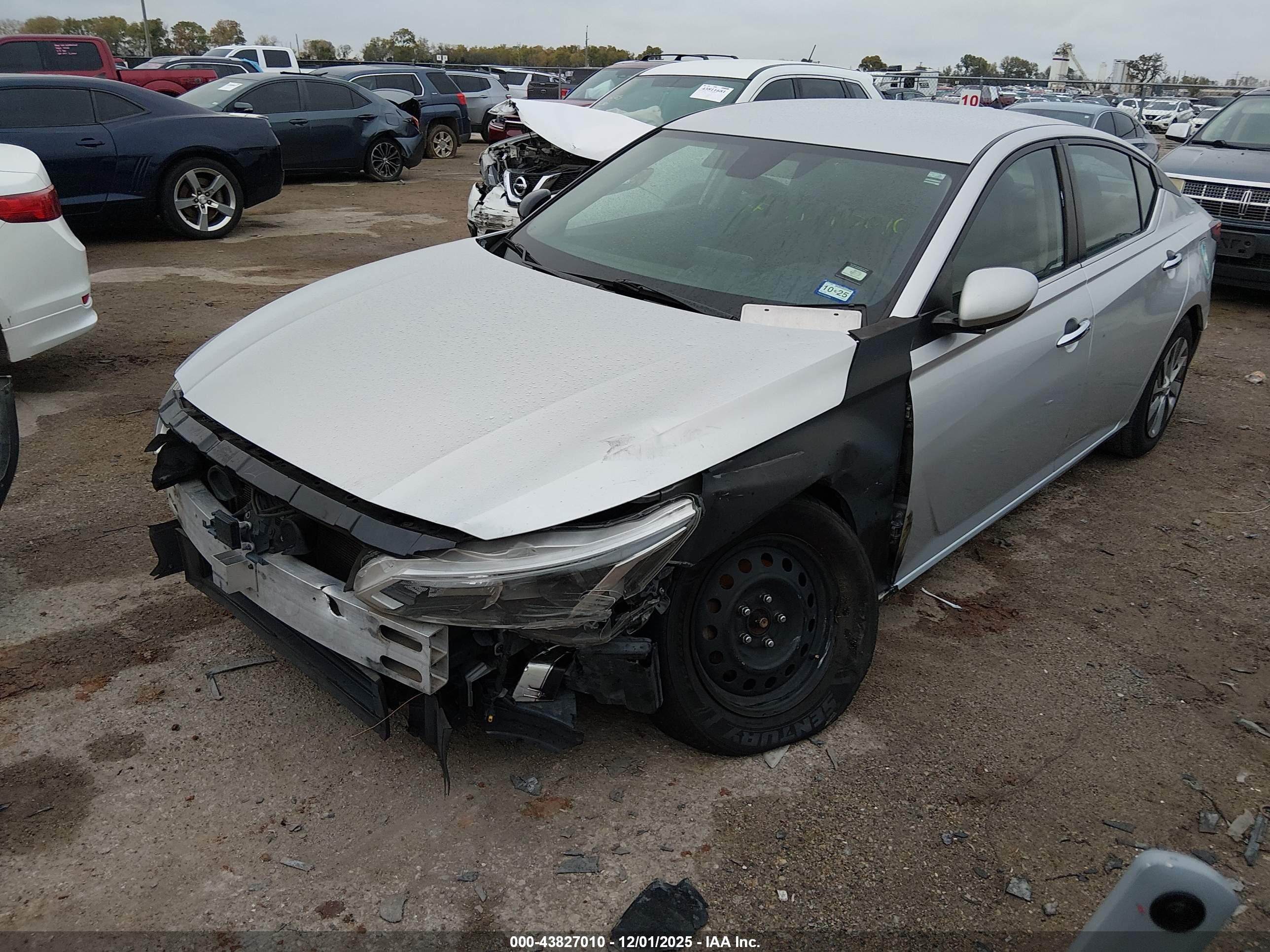 NISSAN ALTIMA image 2