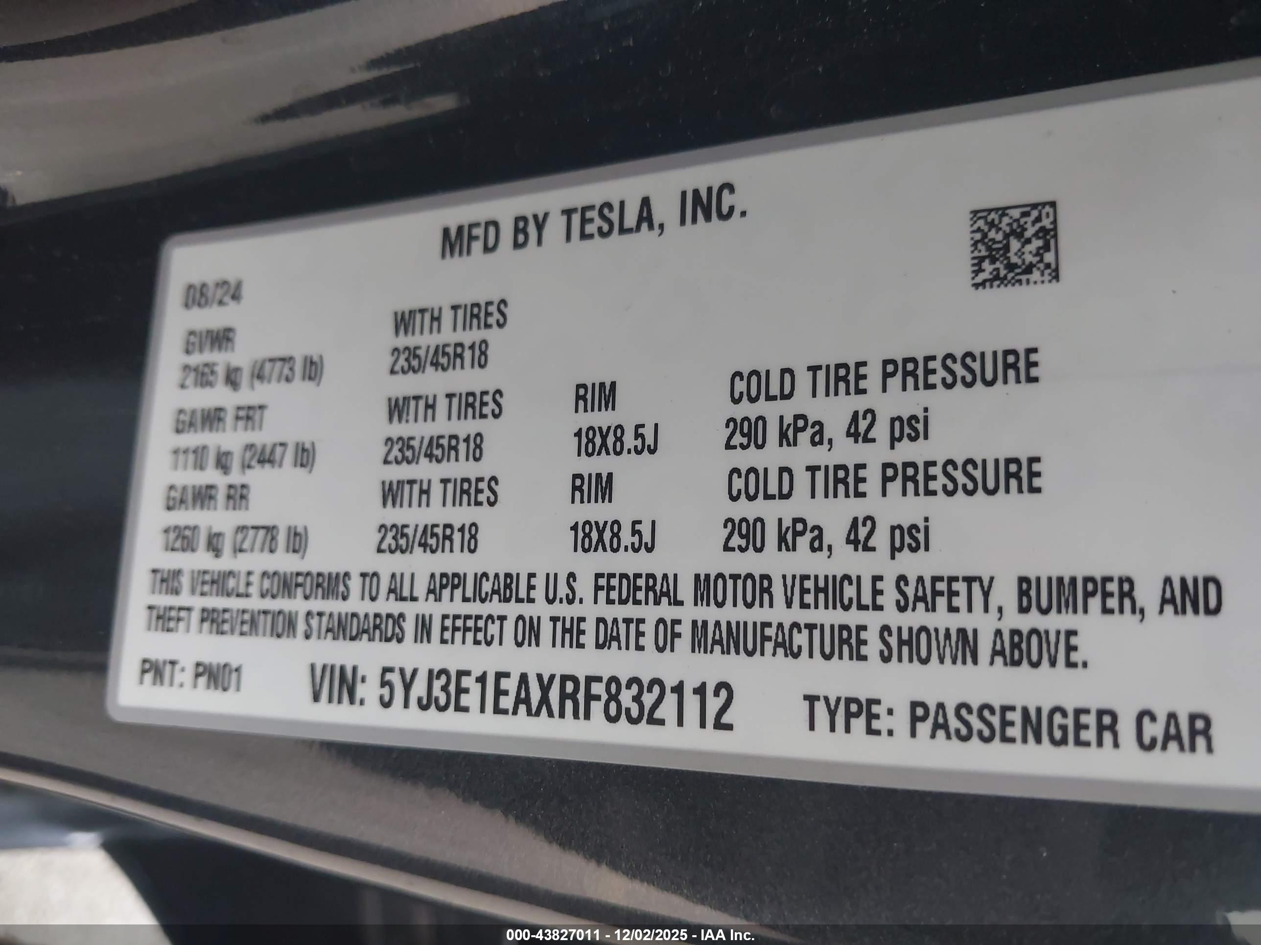 TESLA MODEL image 9