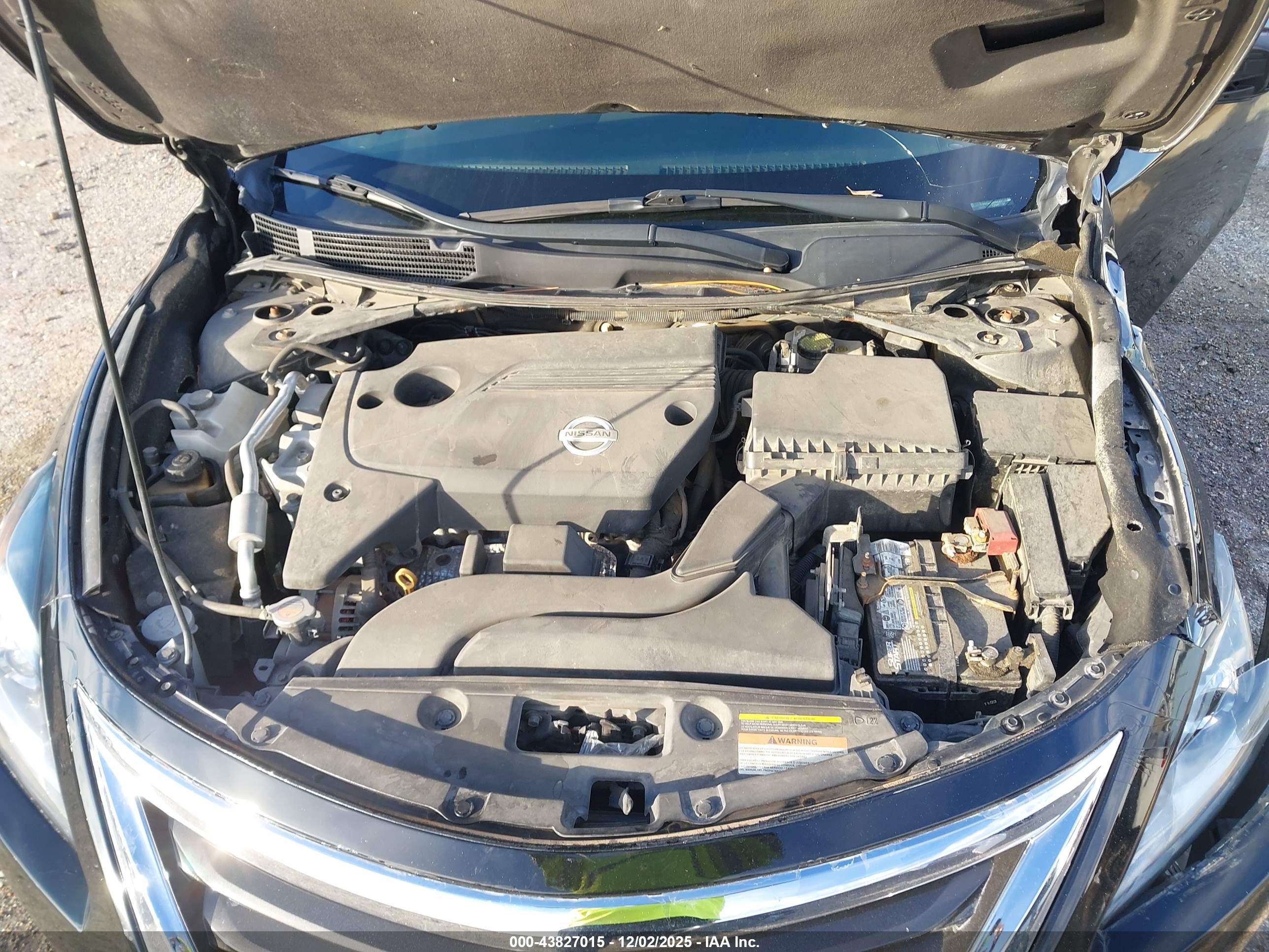 NISSAN ALTIMA image 10