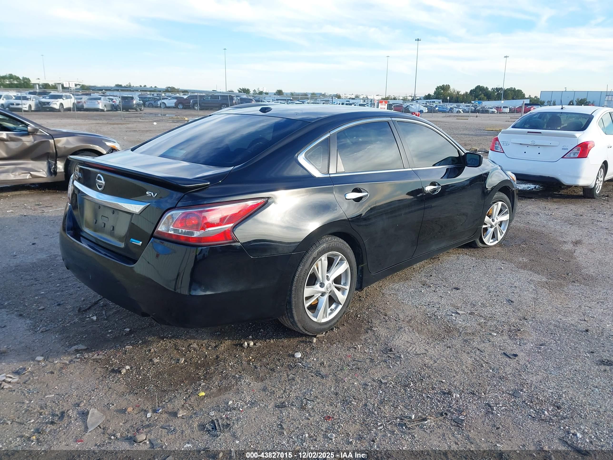 NISSAN ALTIMA image 4