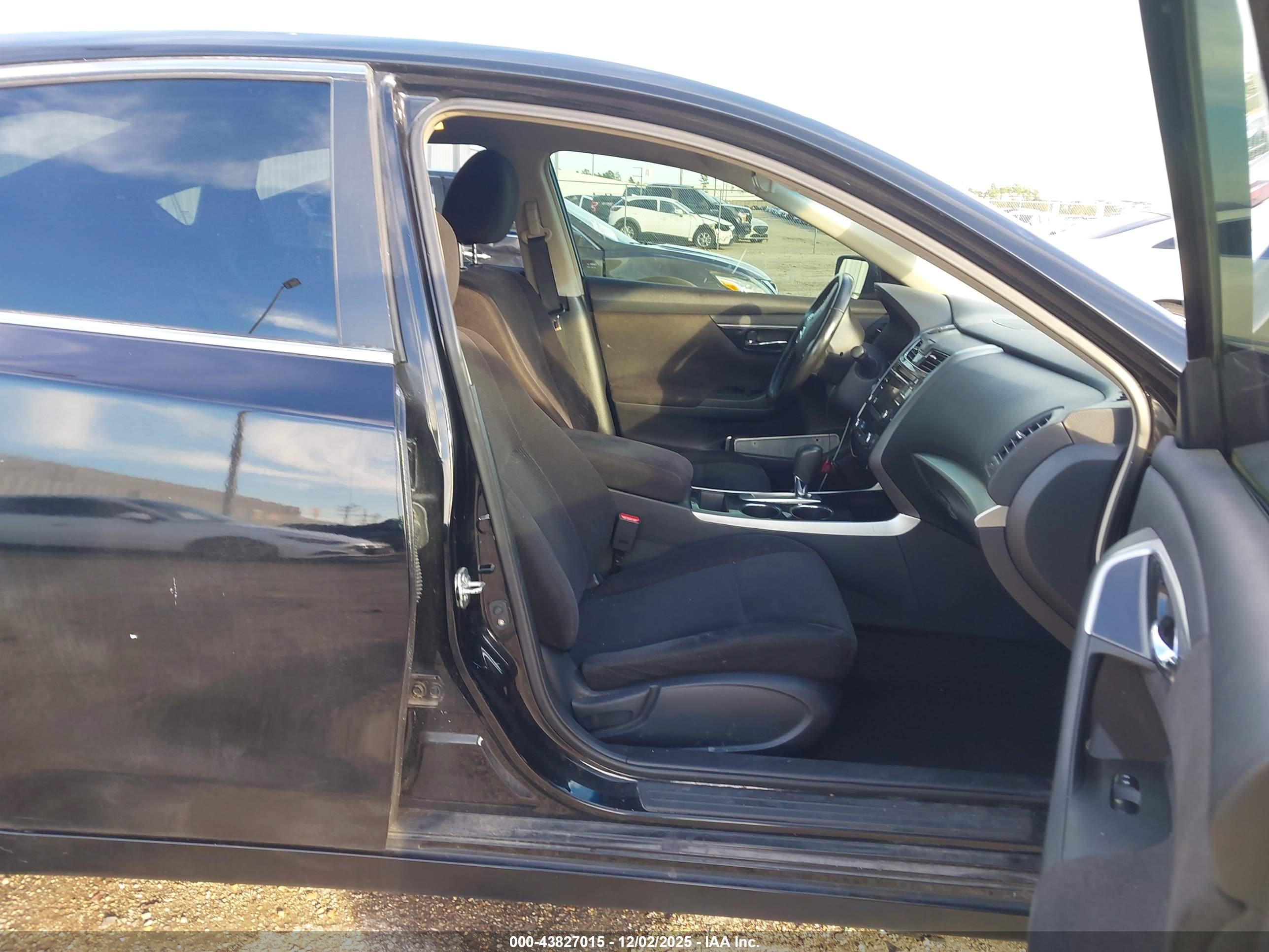 NISSAN ALTIMA image 5