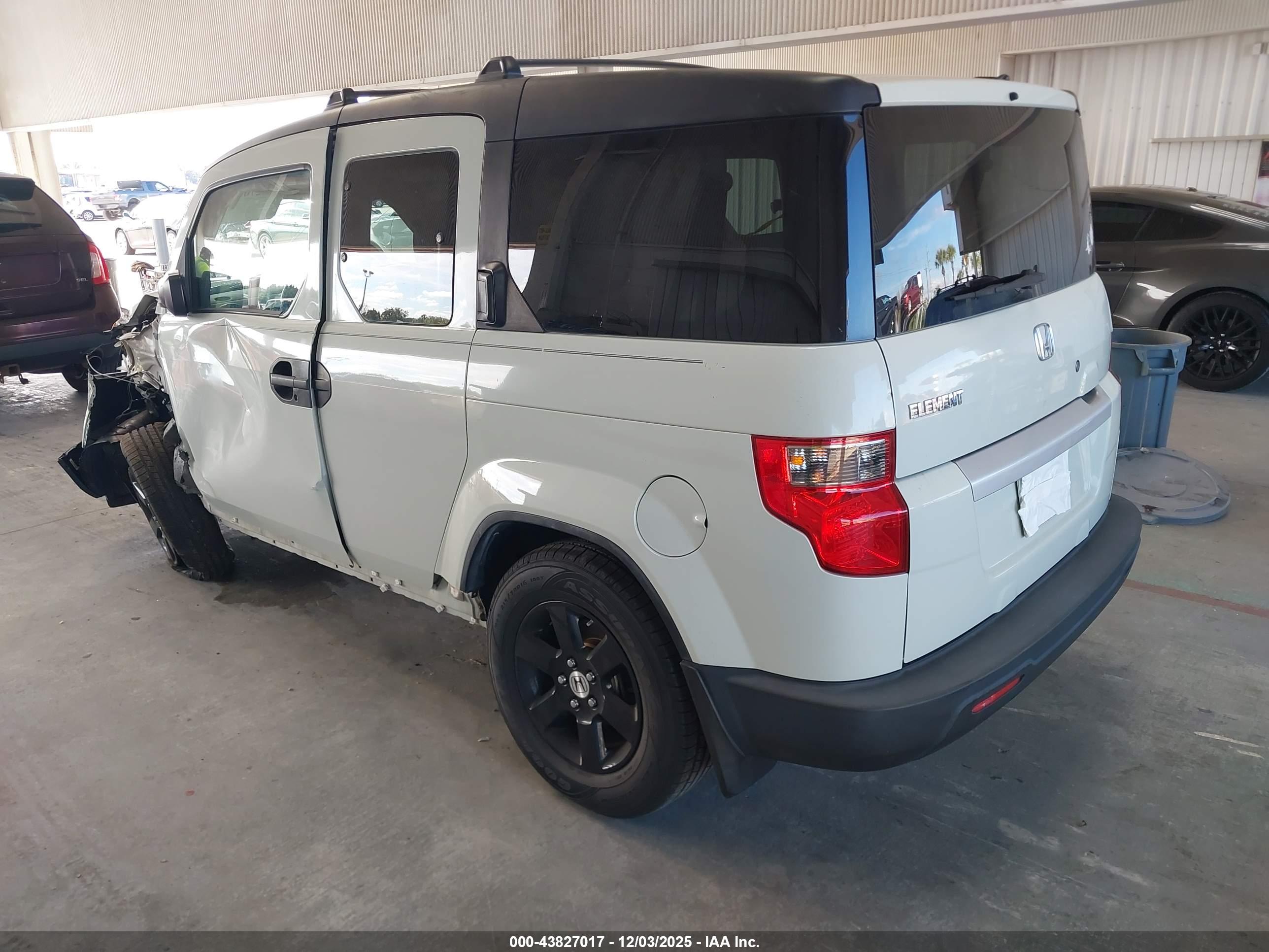 HONDA ELEMENT image 3