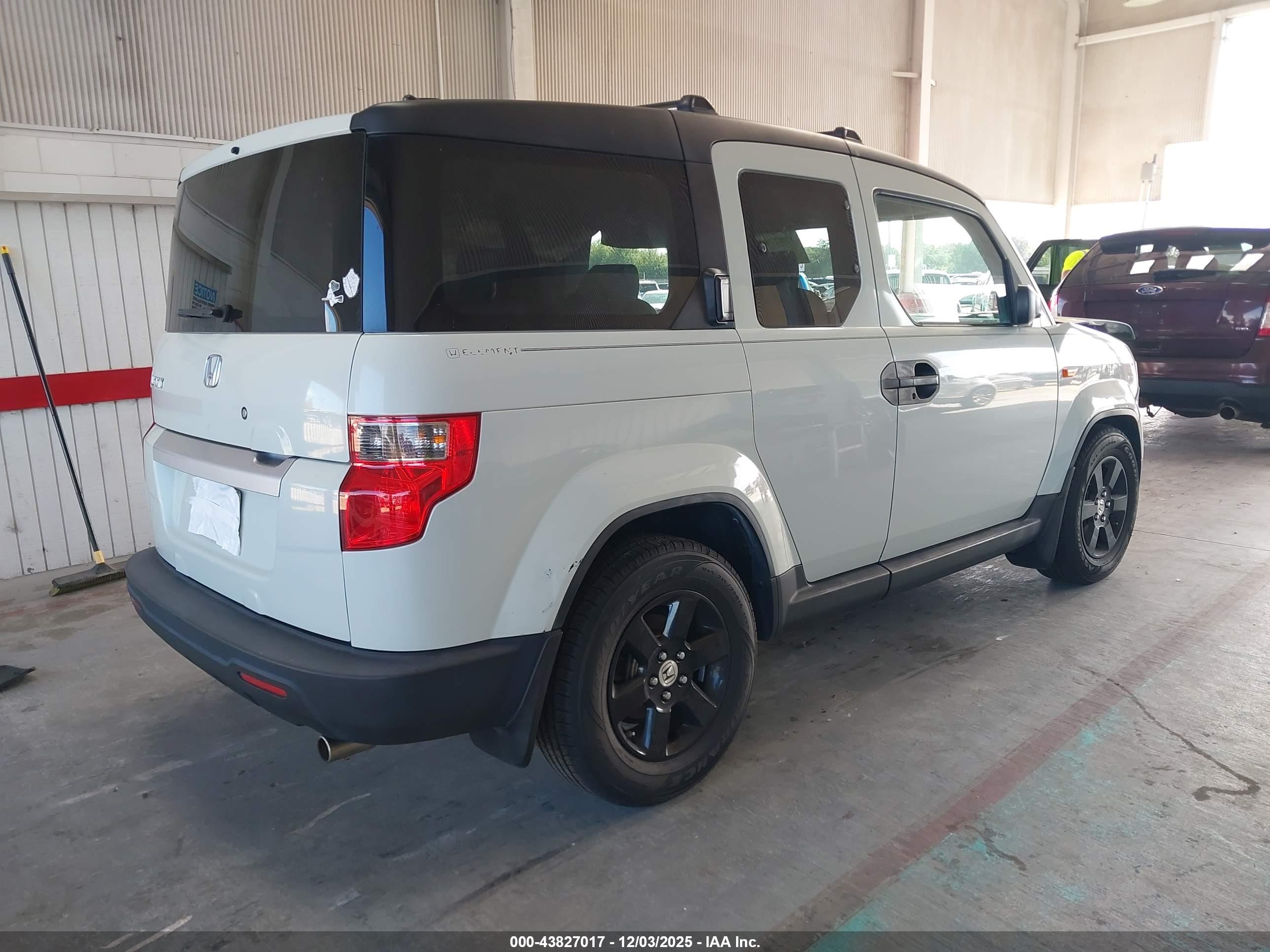 HONDA ELEMENT image 4