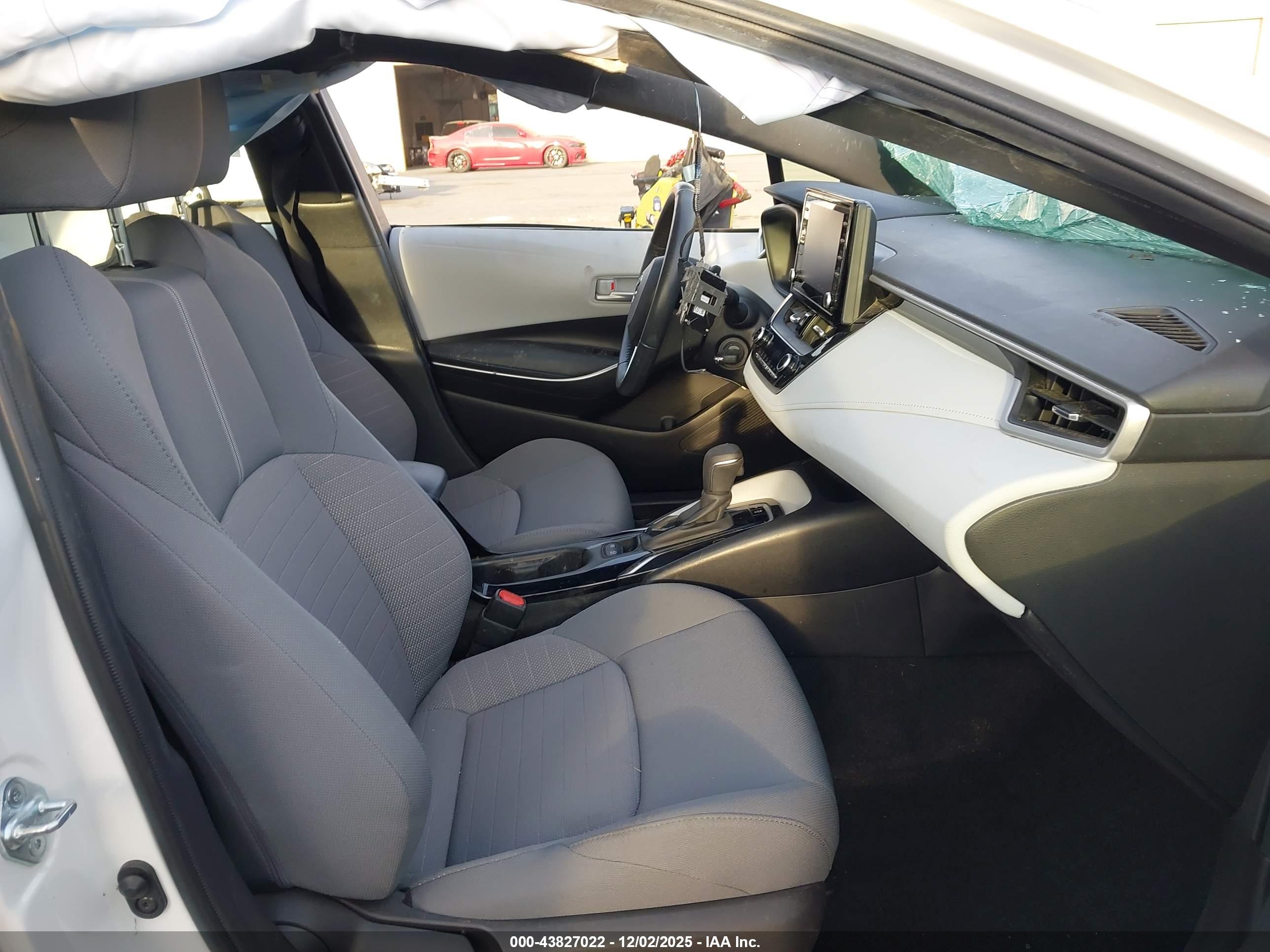 TOYOTA COROLLA image 5