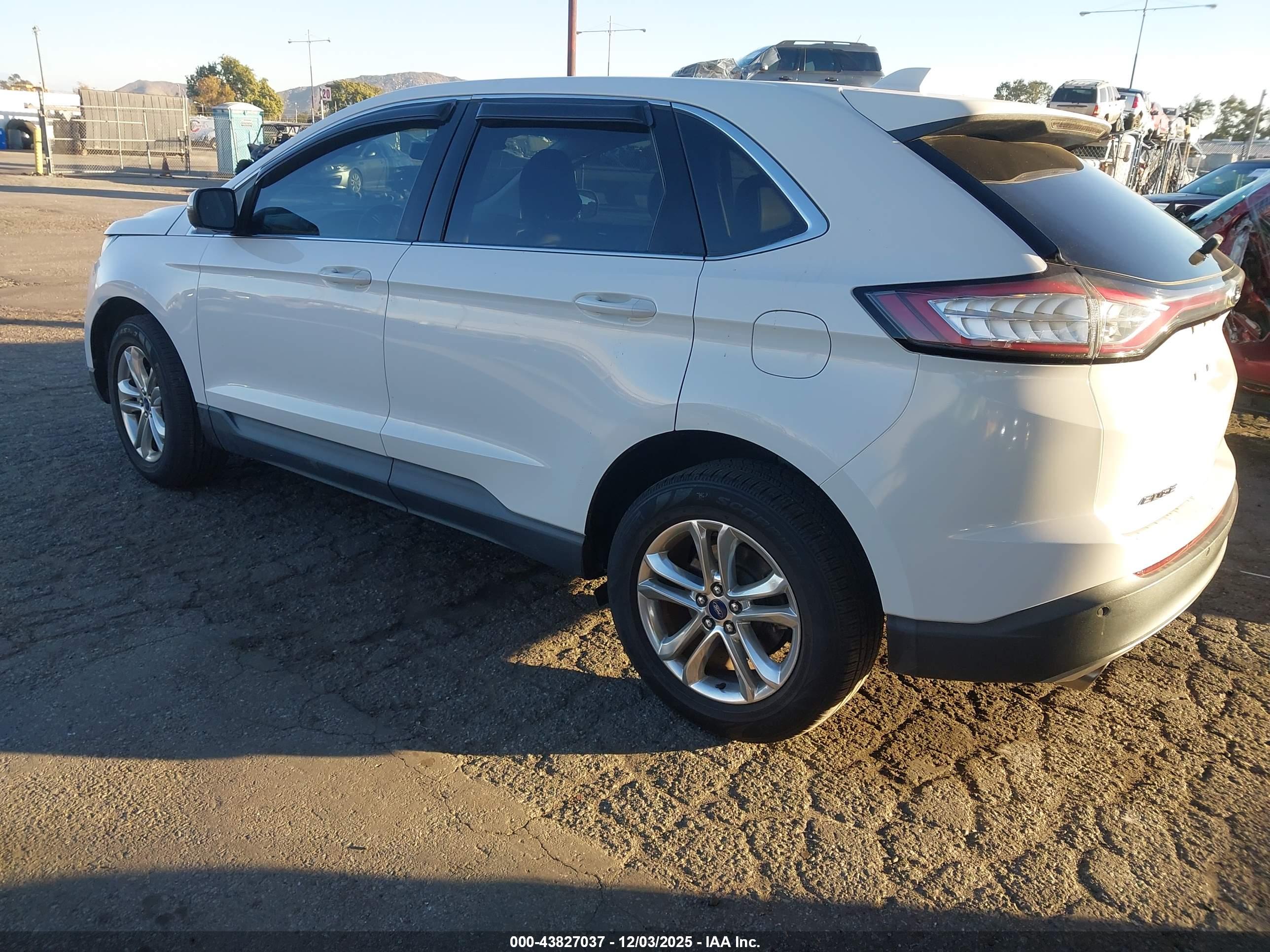 FORD EDGE image 3