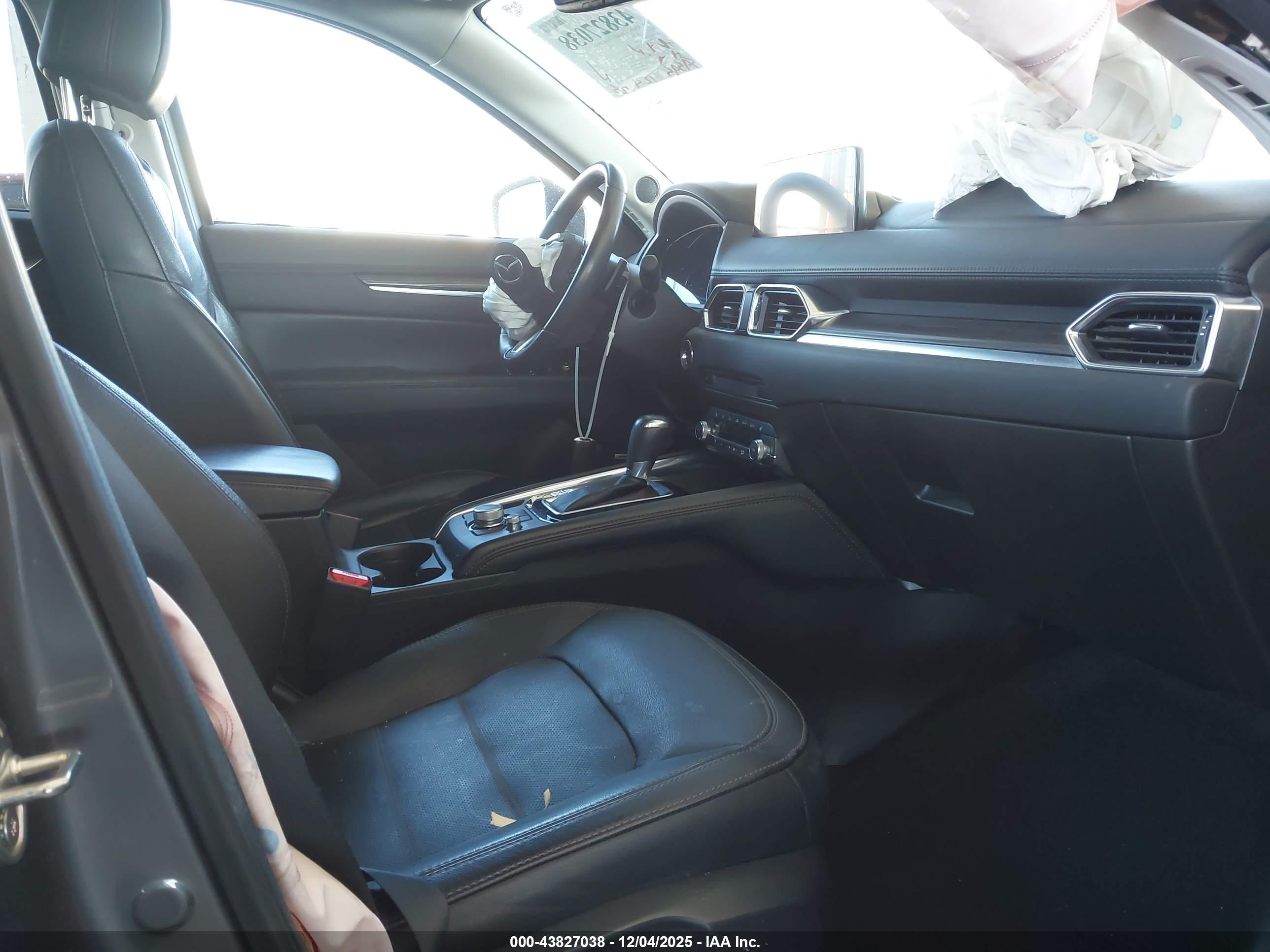 MAZDA CX-5 image 5