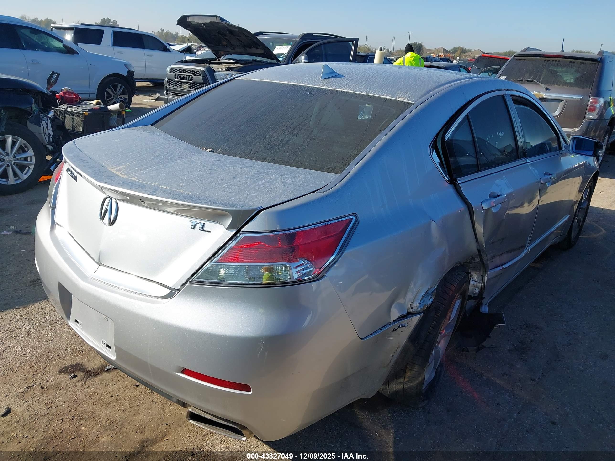 ACURA TL image 4