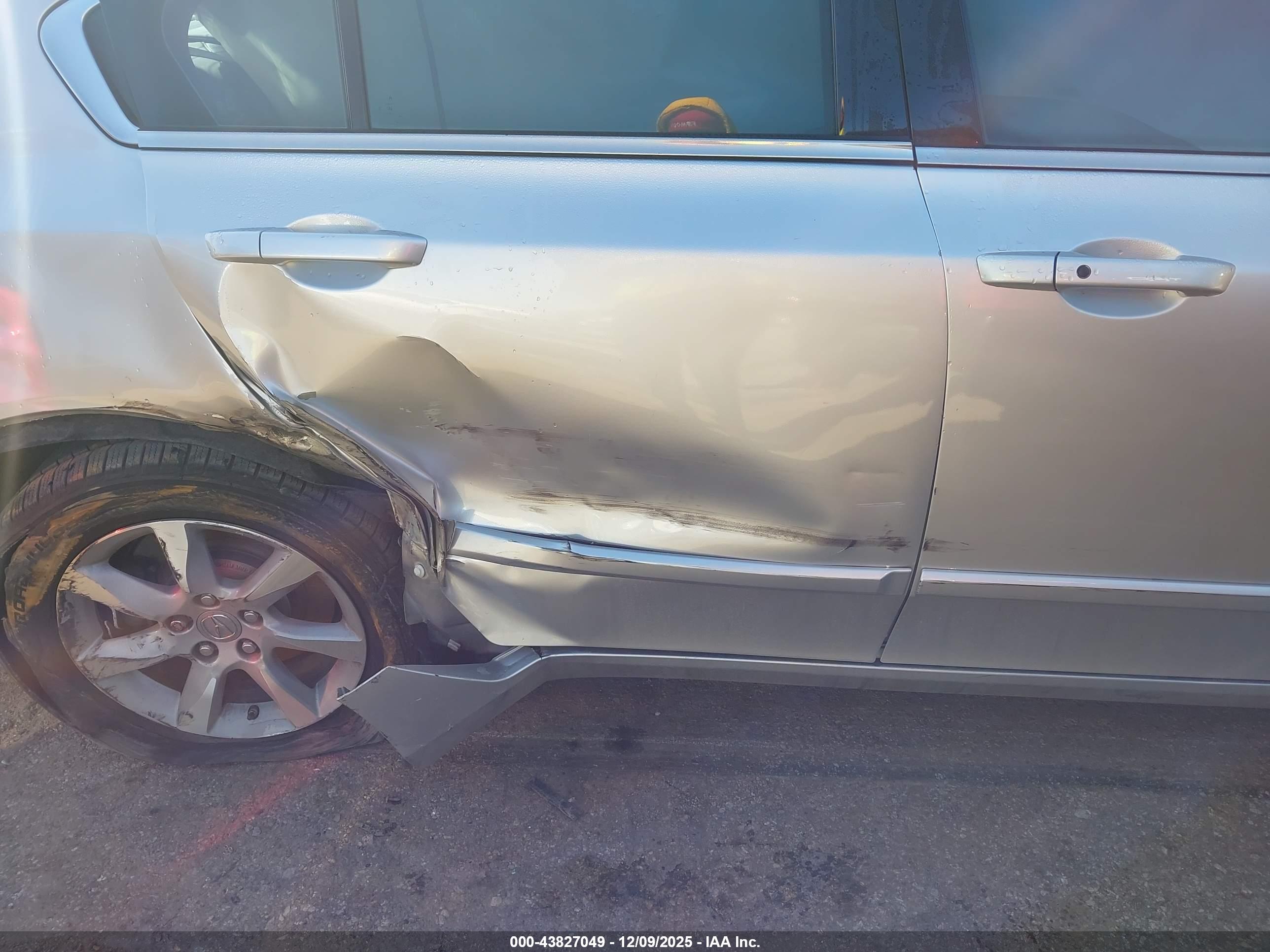 ACURA TL image 6