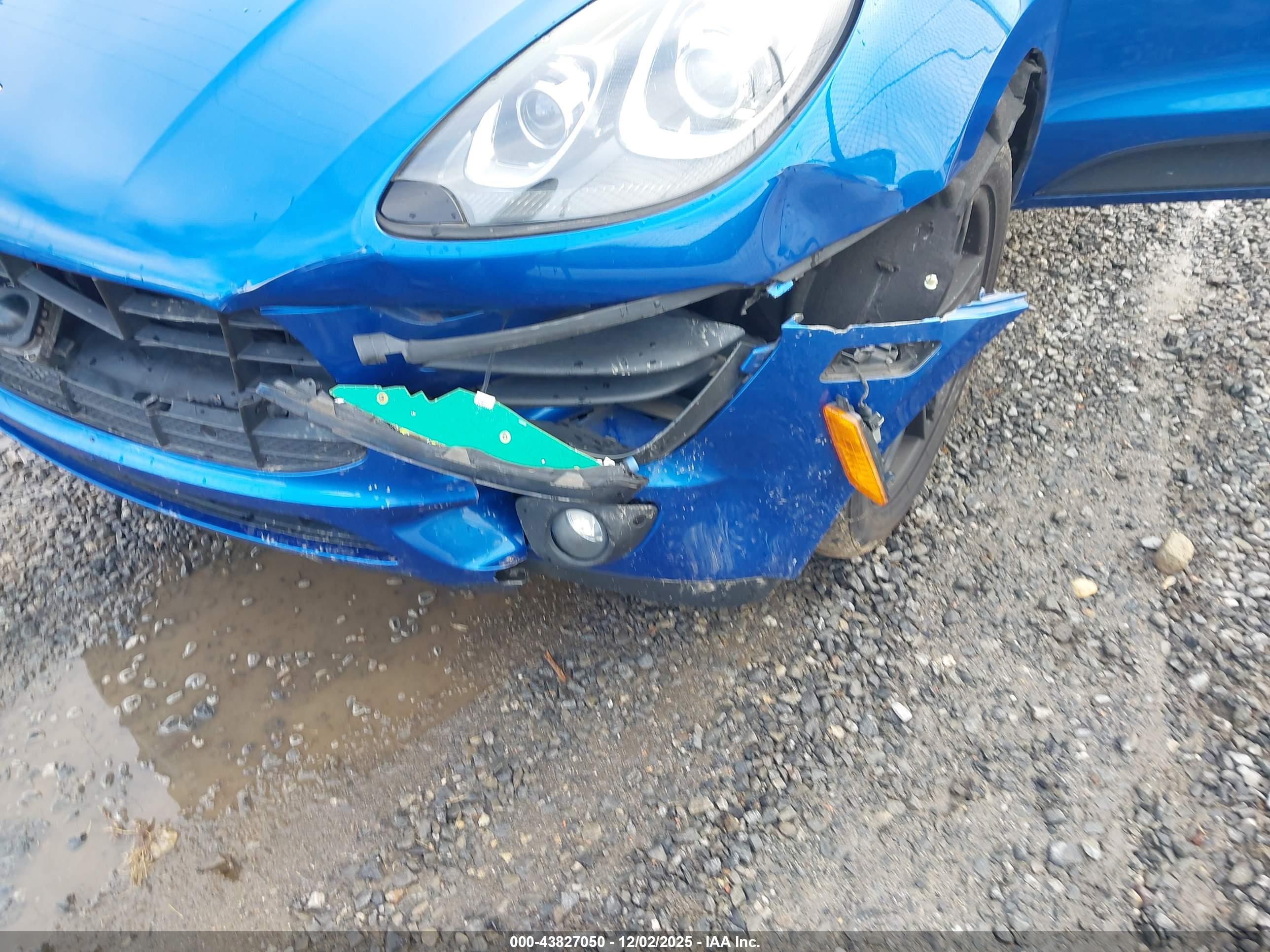 PORSCHE MACAN image 6