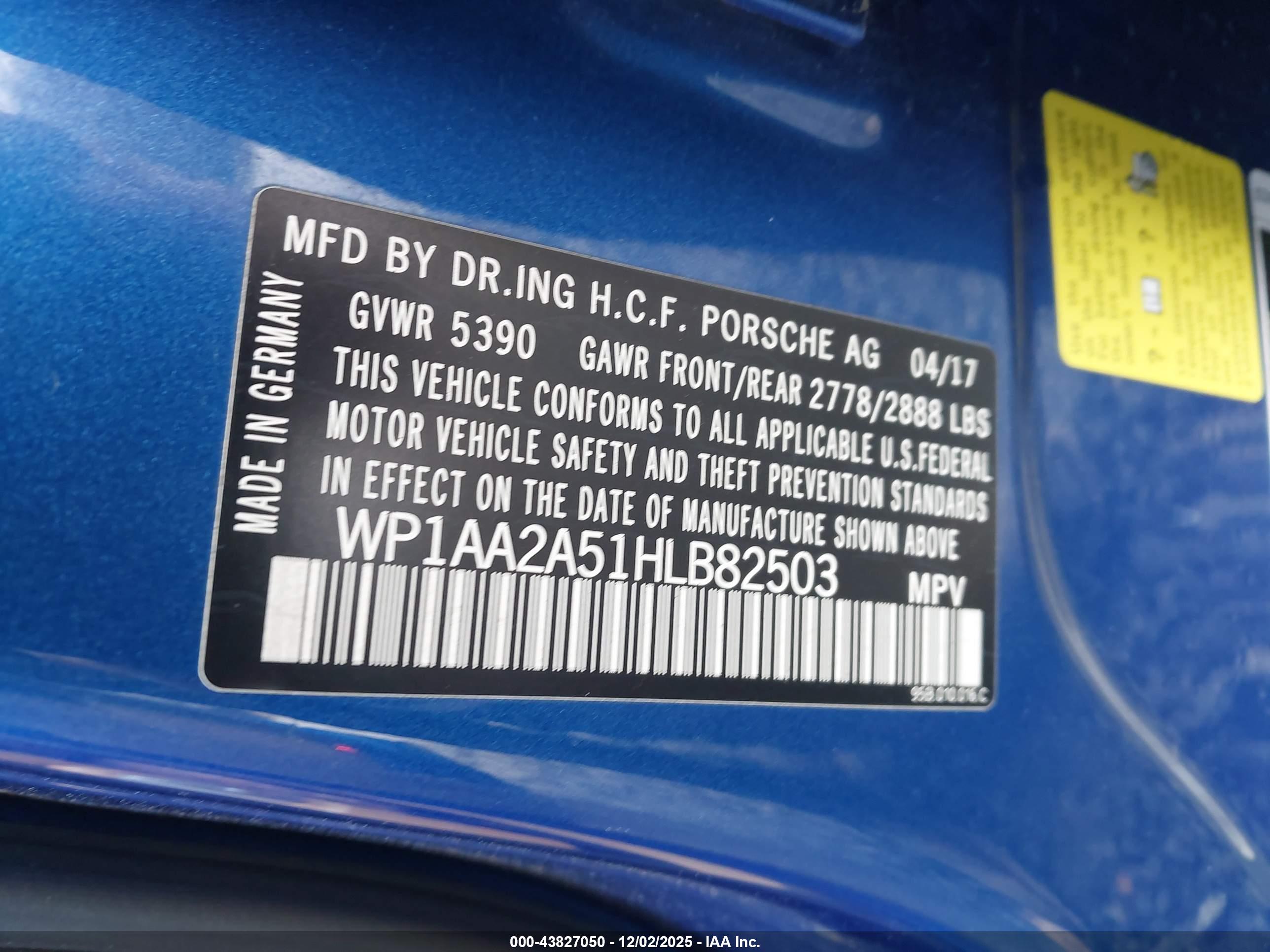 PORSCHE MACAN image 9