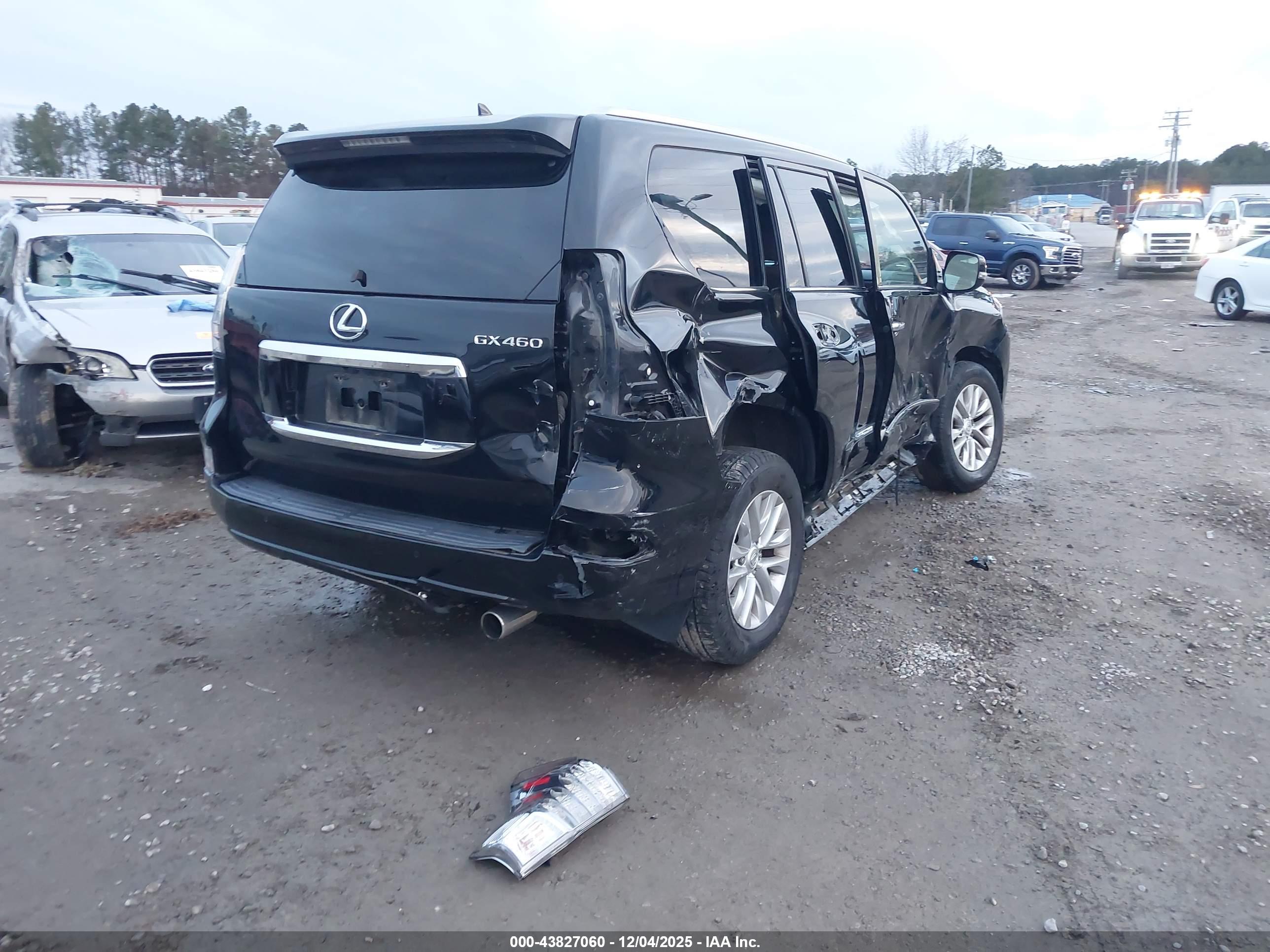 LEXUS GX image 4