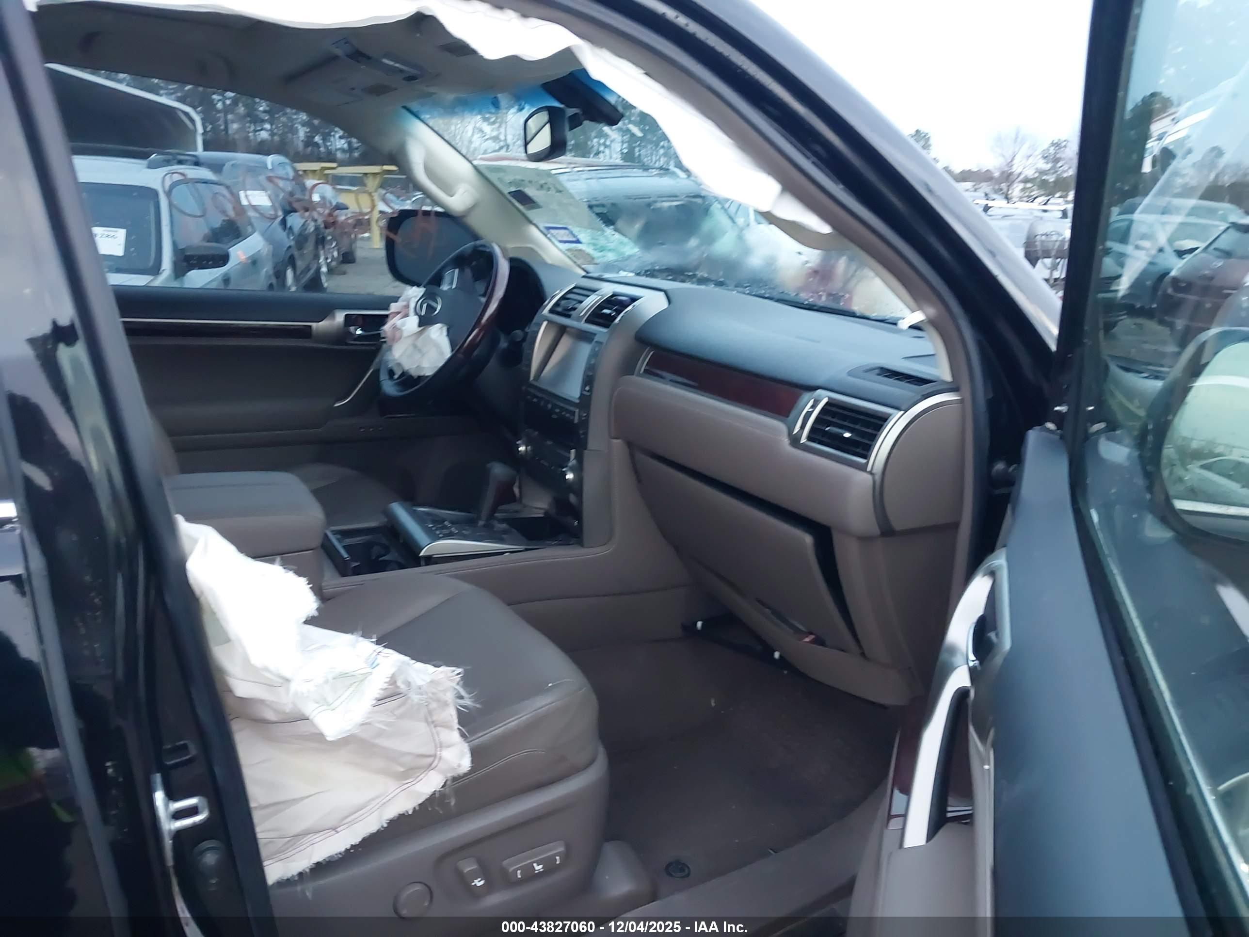 LEXUS GX image 5