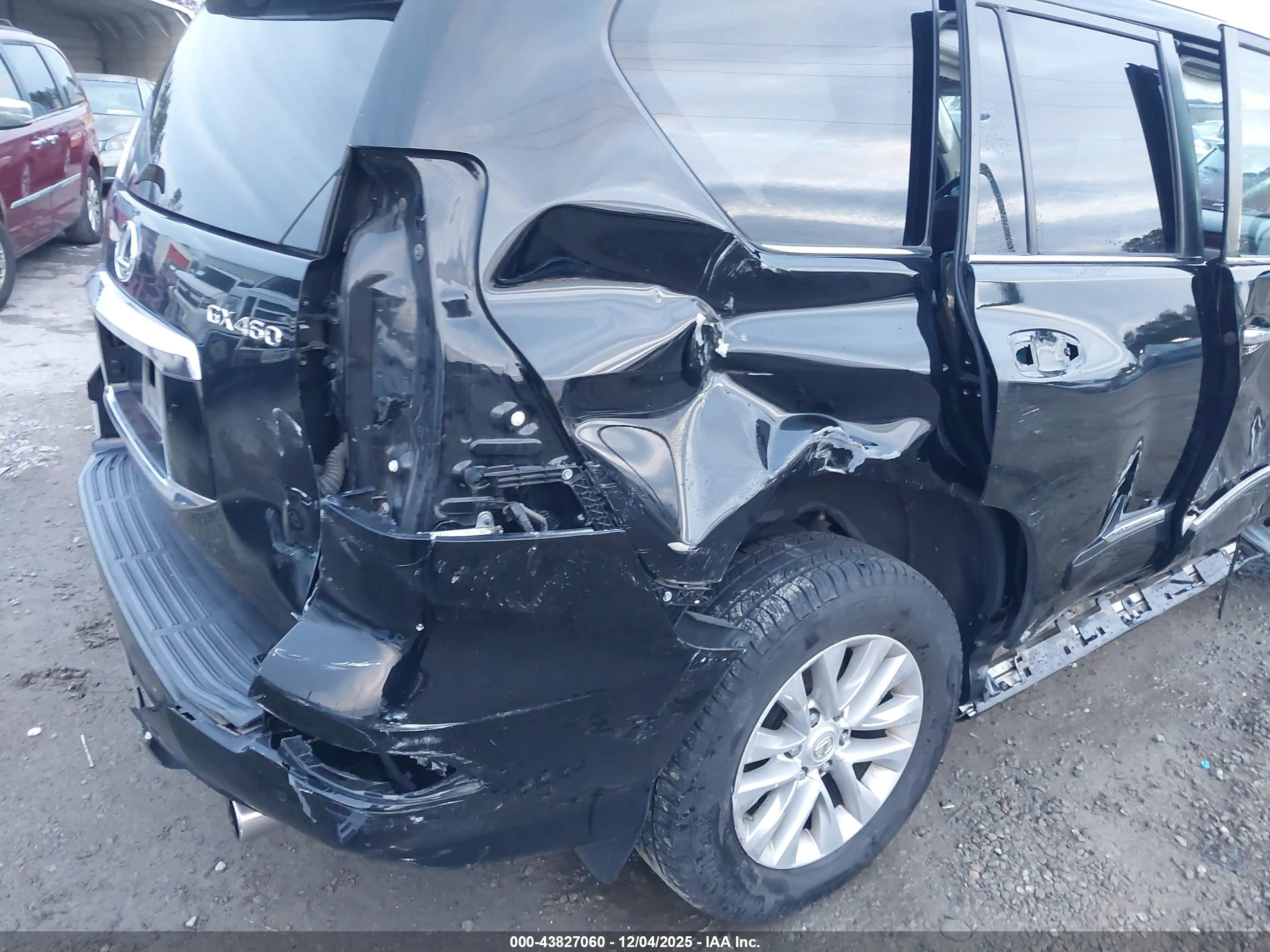 LEXUS GX image 6