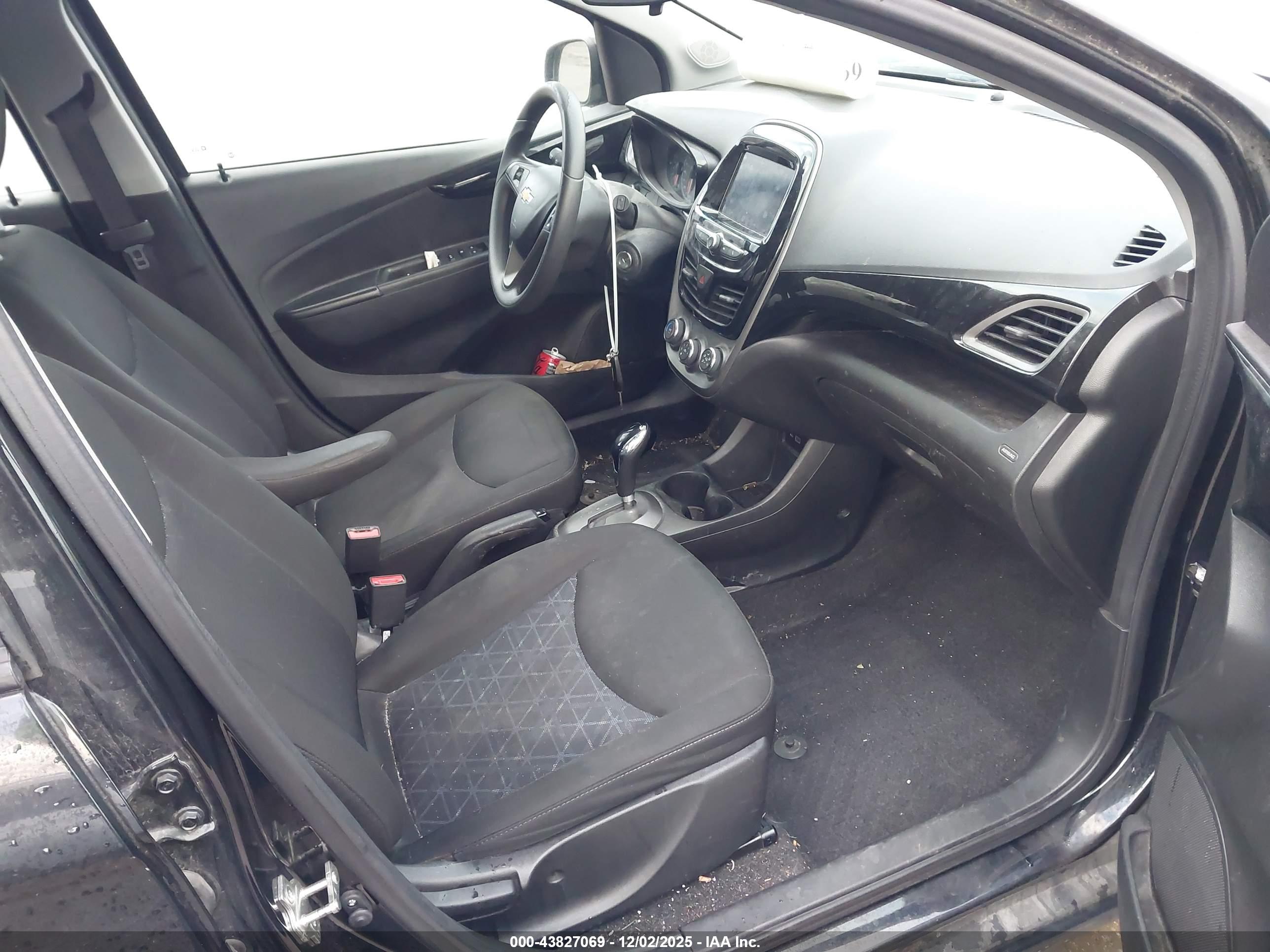 CHEVROLET SPARK image 5