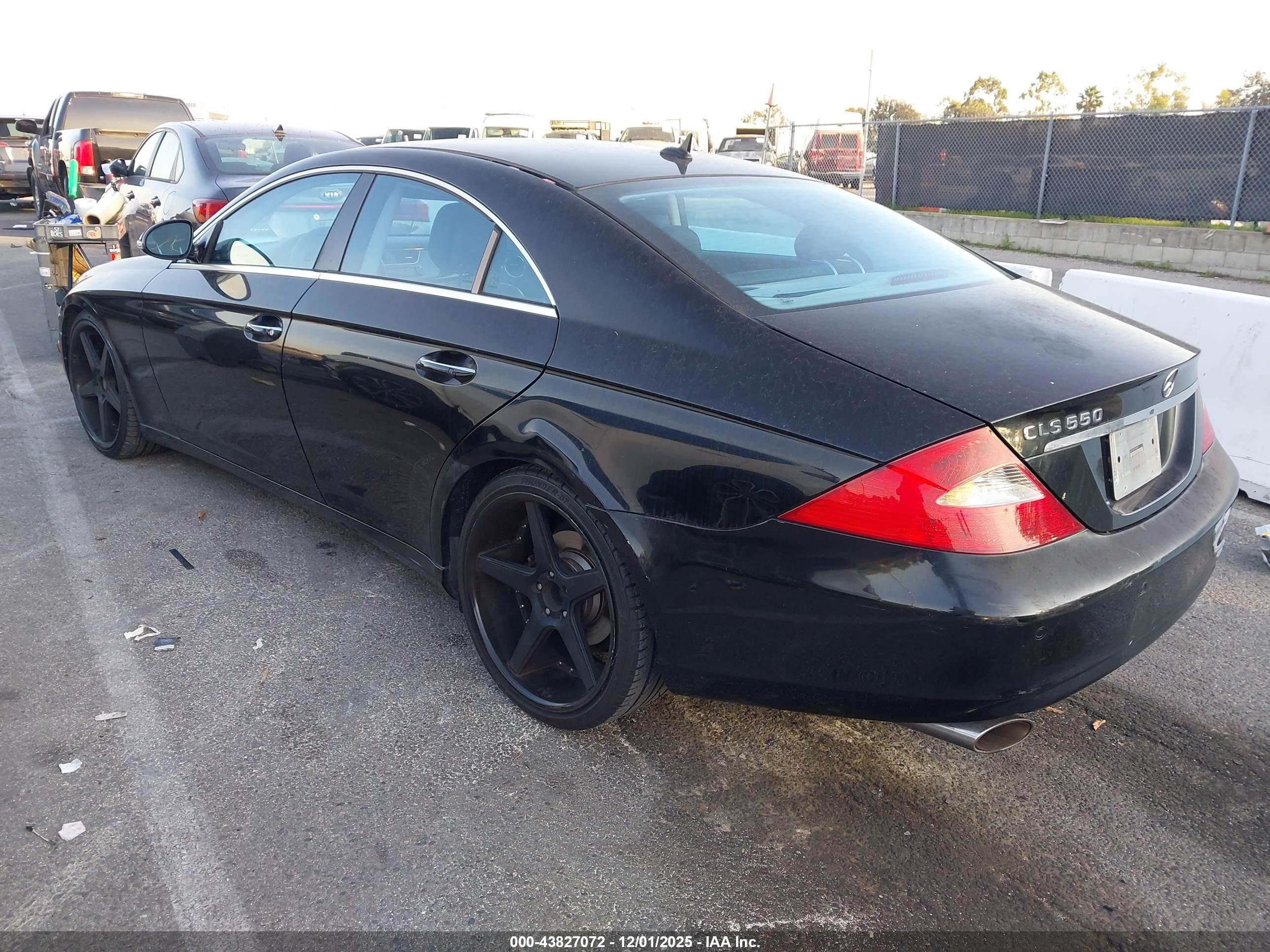 MERCEDES-BENZ CLS image 3