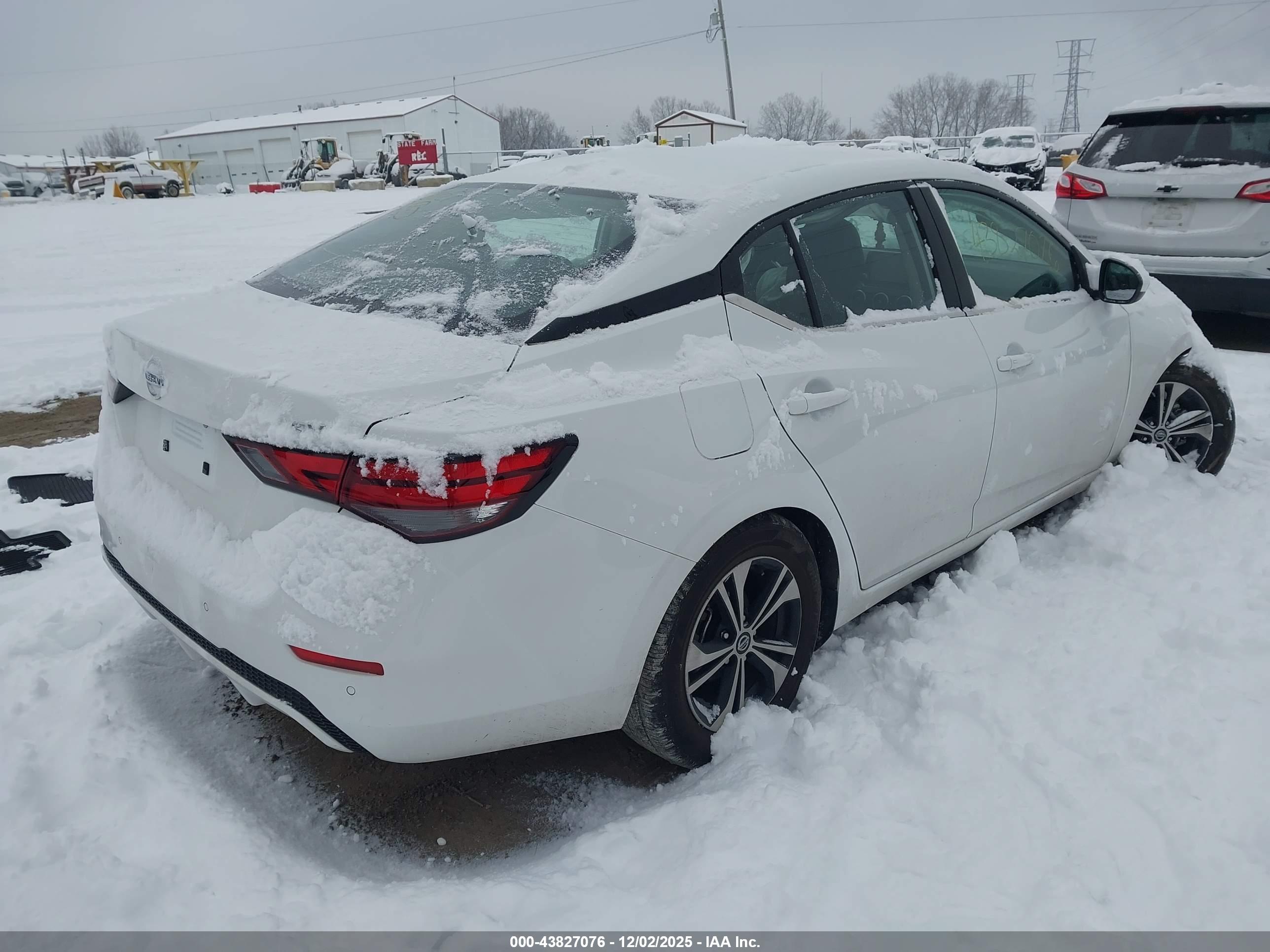 NISSAN SENTRA image 4