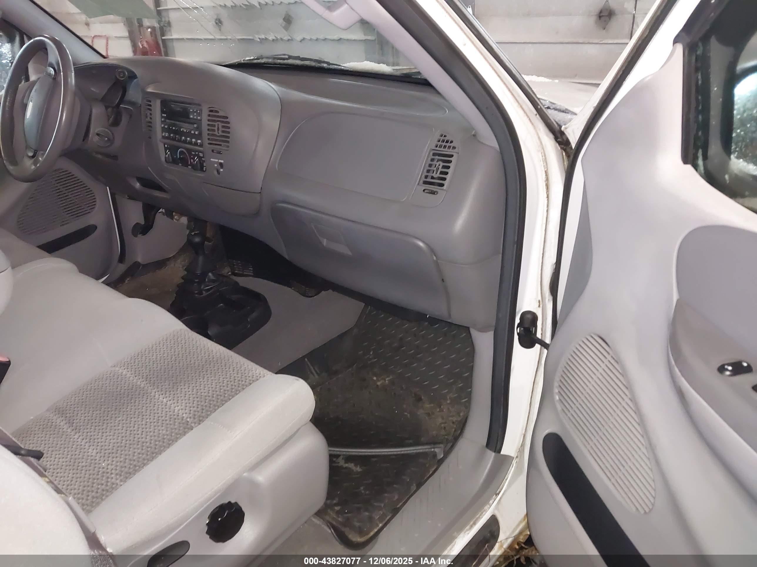 FORD F-150 image 5